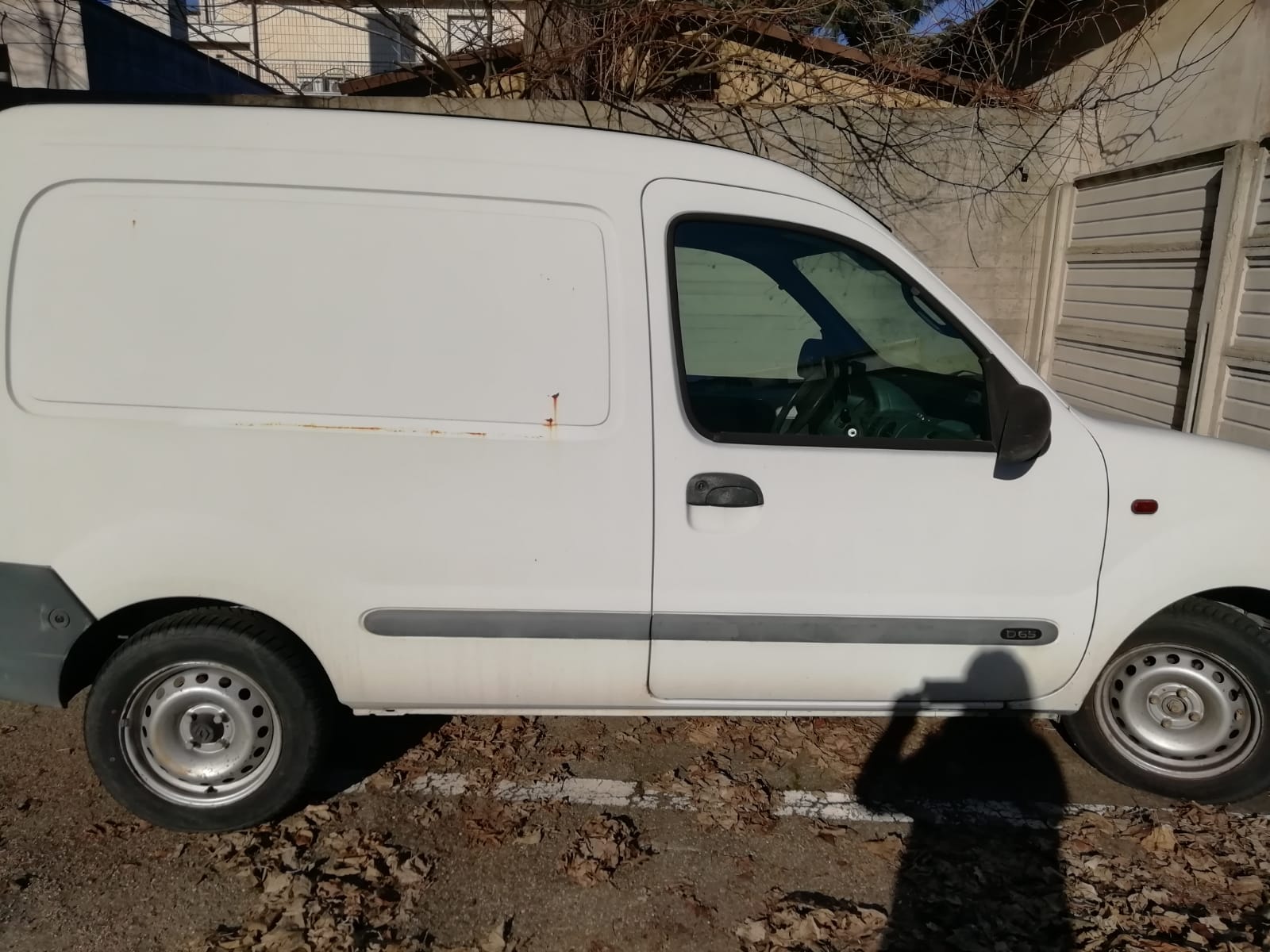 Furgone Kangoo 1900 Diesel anno 2000 in vendita - foto 1