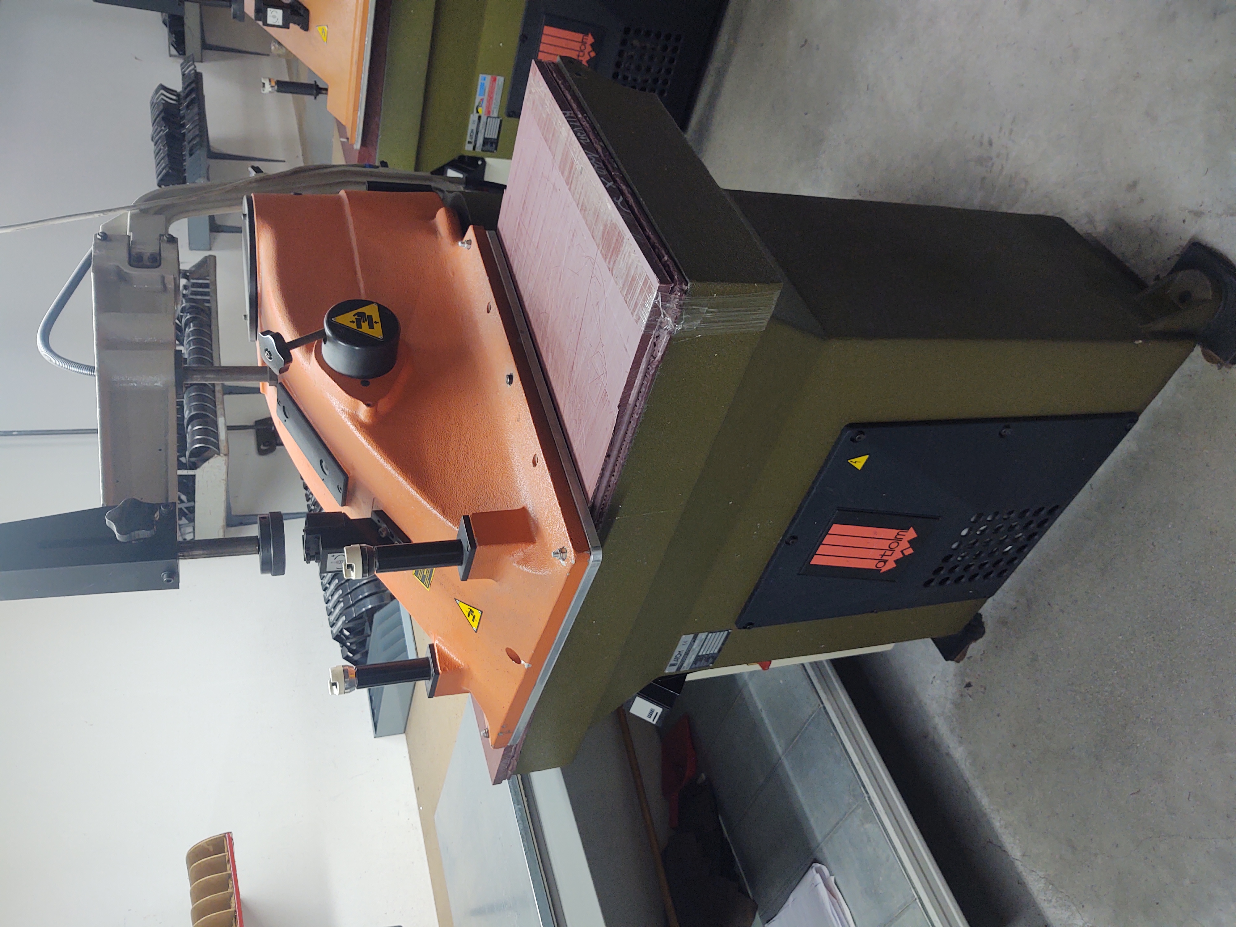 N.4 FUSTELLATRICI ATOM MF9.4 in vendita - foto 1