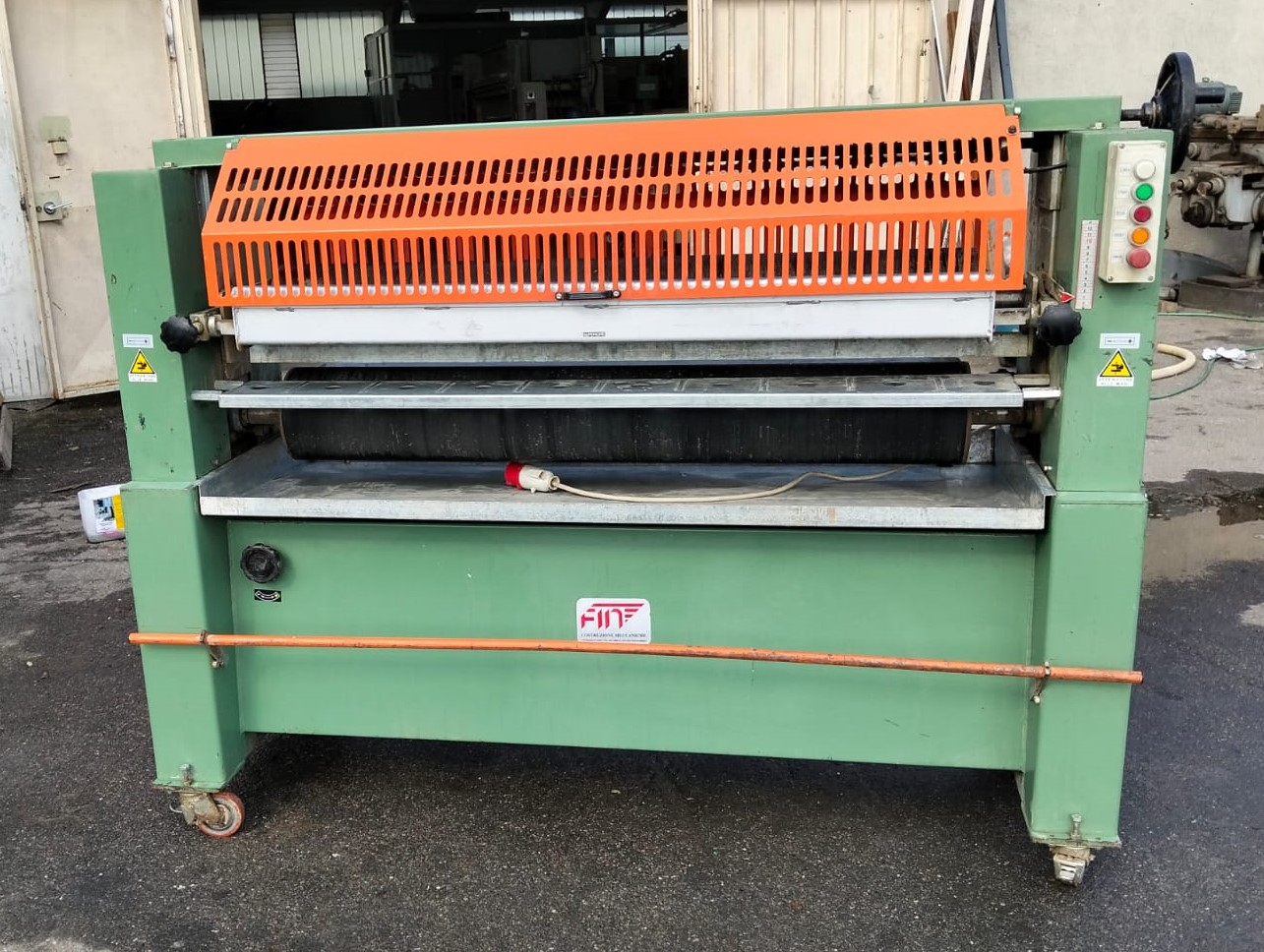 Incollatrice Automatica FIN SC2 88 1300 USATA in vendita - foto 4