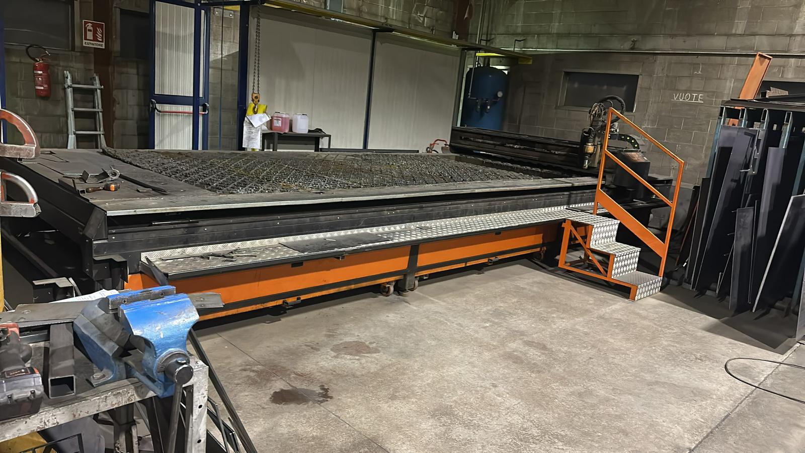 Macchine taglio laser e plasma in vendita