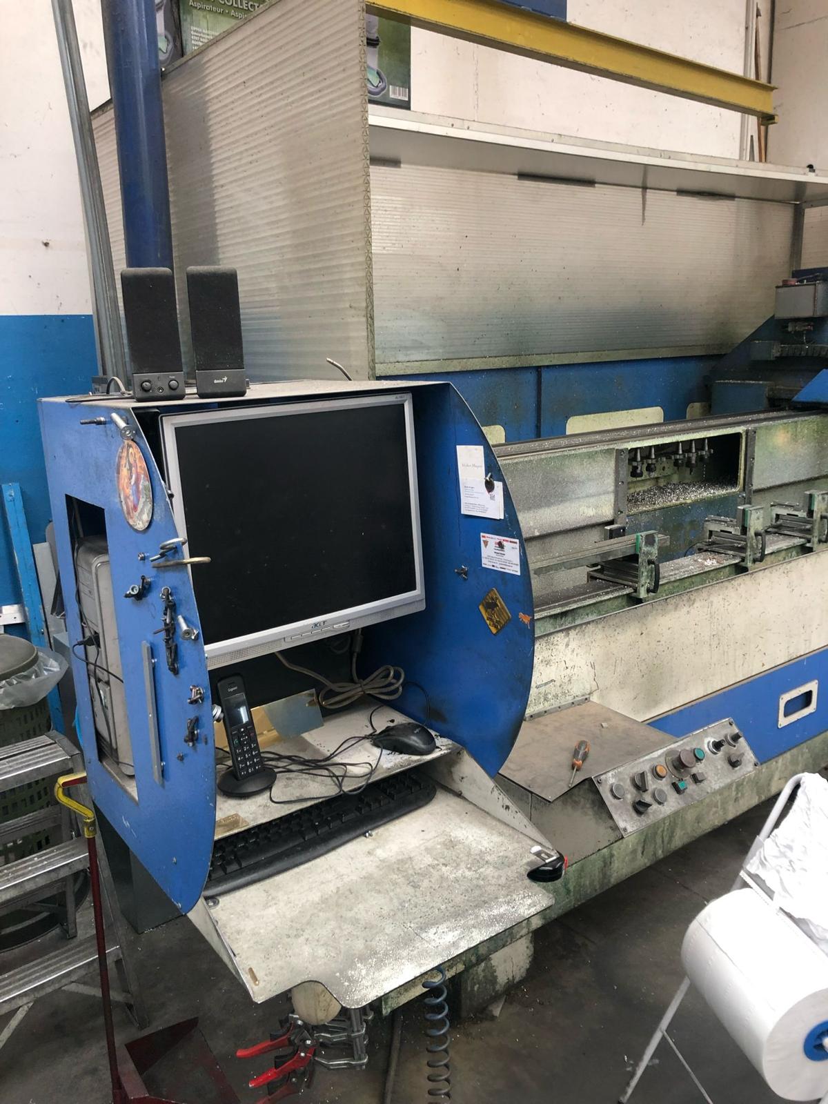 Centro di Lavoro verticale MECAL MC 305 FAT TM in vendita - foto 2