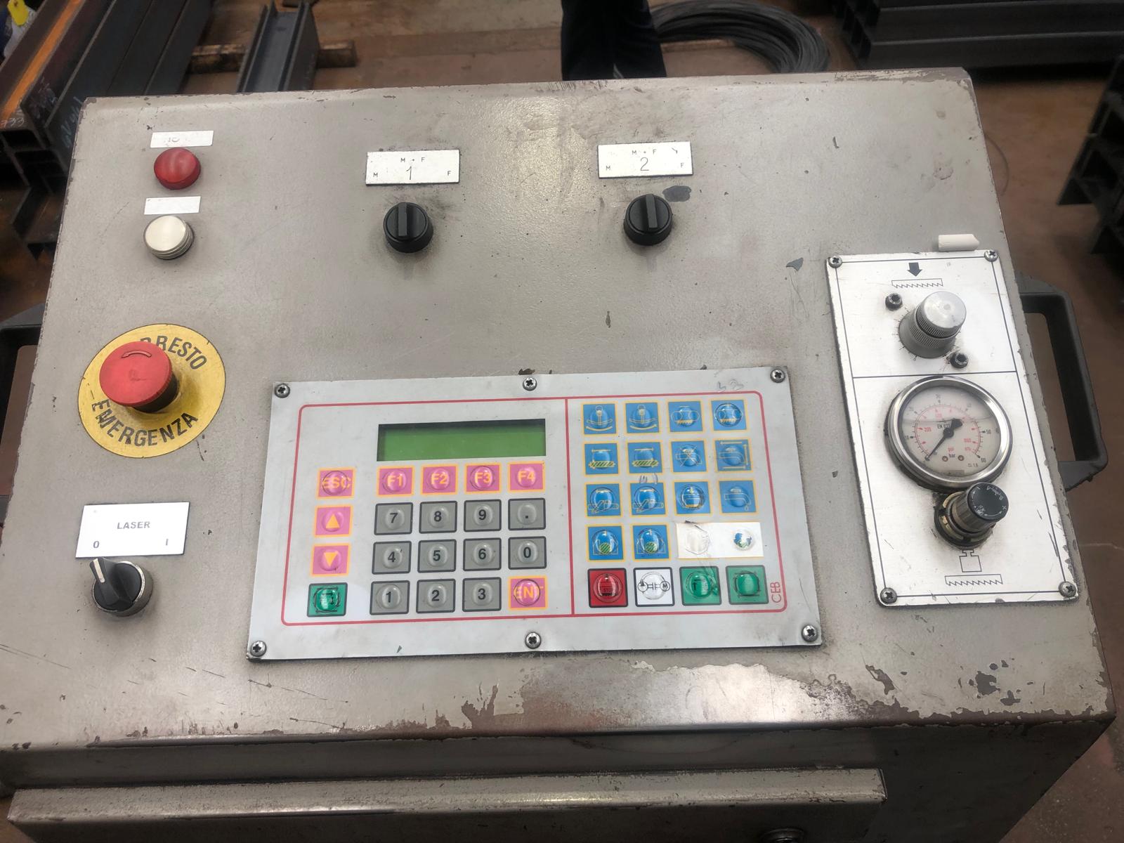 Sega a Nastro BIANCO 500 CNC 90° USATA in vendita - foto 5