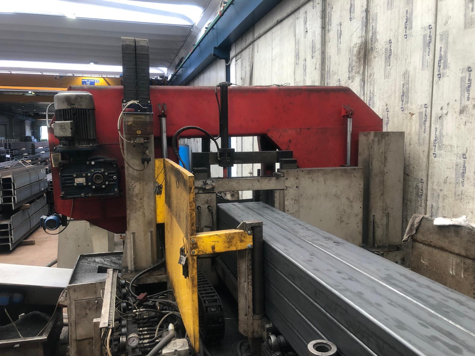 Sega a Nastro BIANCO 500 CNC 90° USATA in vendita - foto 4