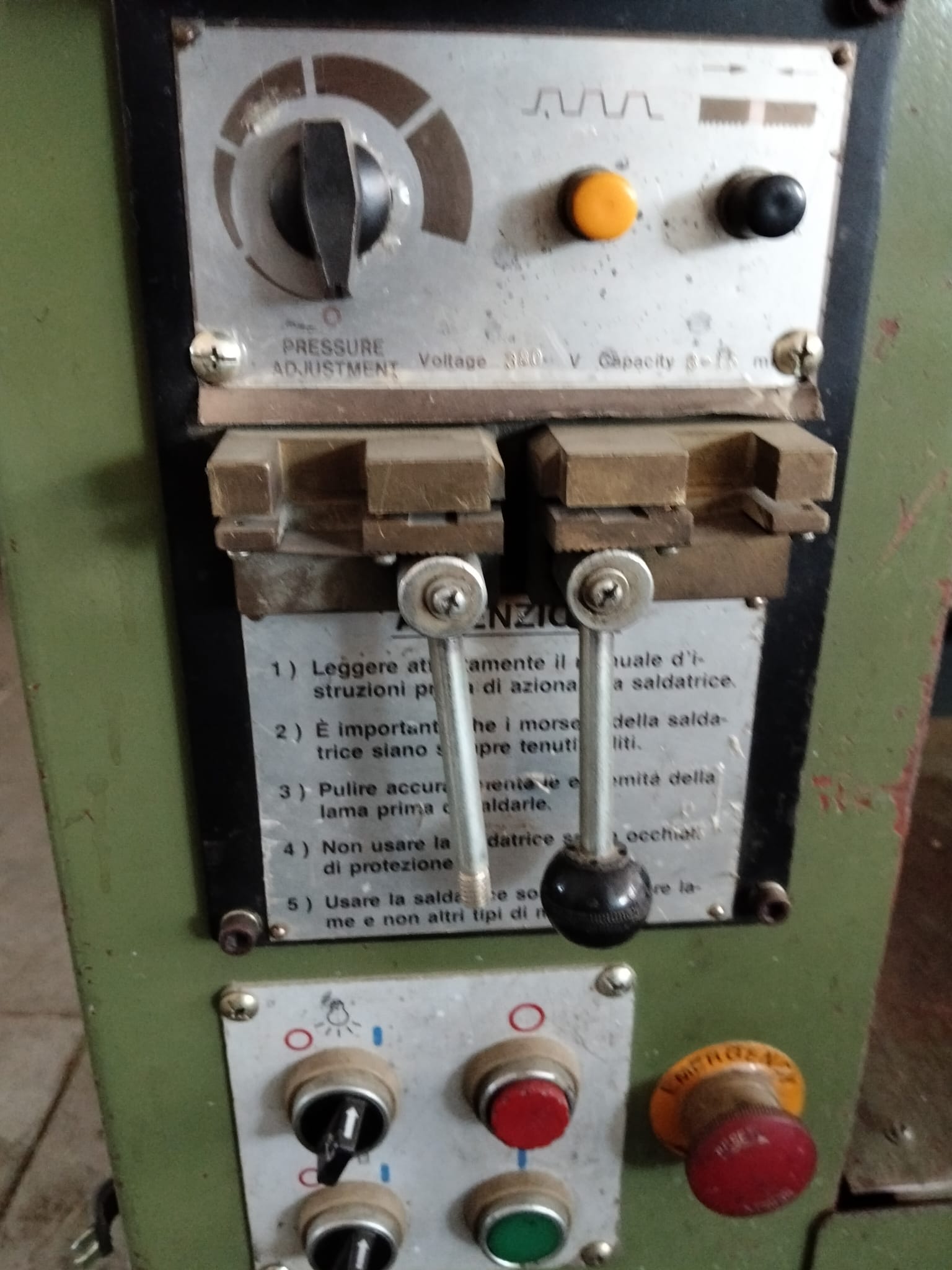 Sega a Nastro Verticale GLOBE KB-45 + Saldatrice USATA in vendita - foto 3