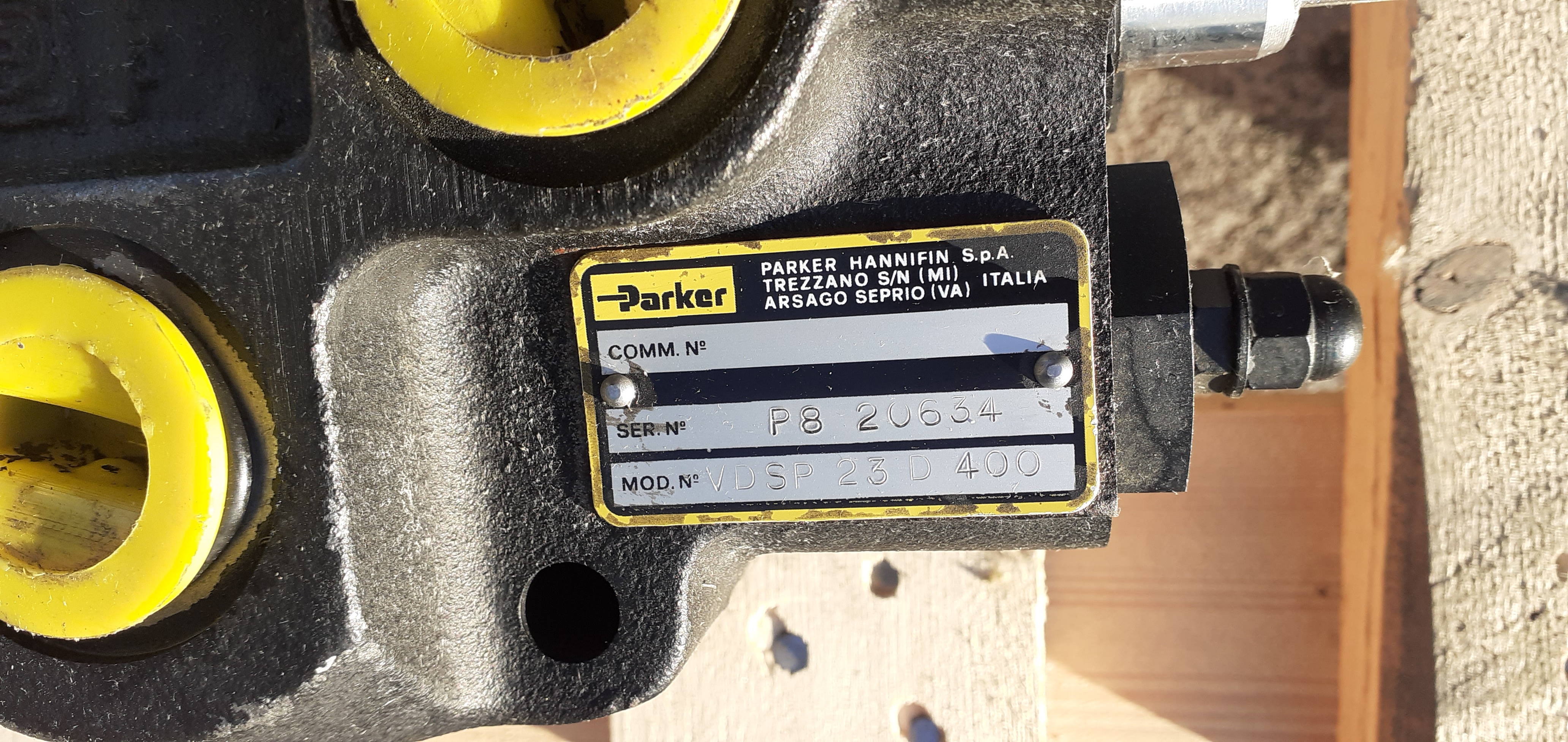 DISTRIBUTORE IDRAULICO PARKER in vendita - foto 5