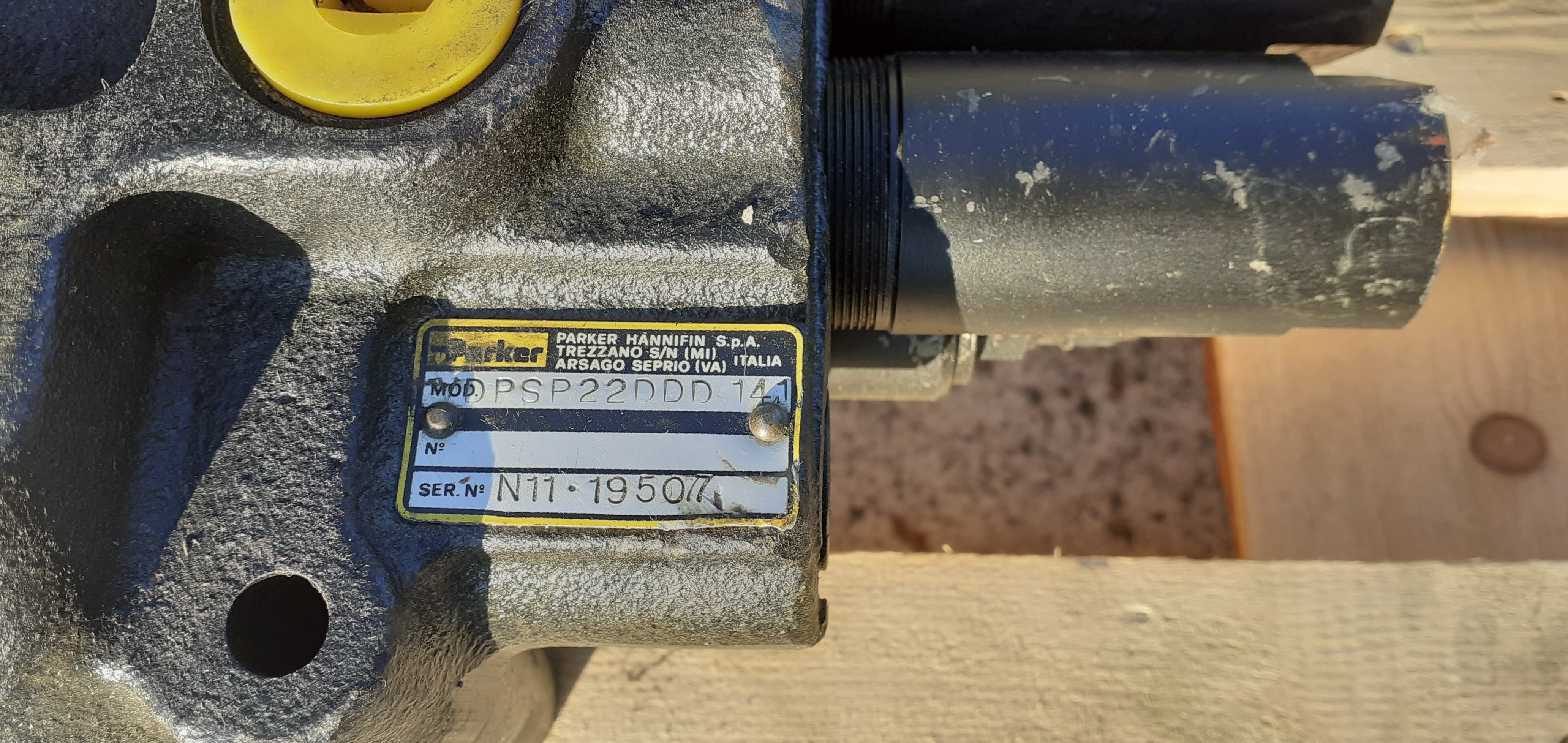 DISTRIBUTORE IDRAULICO PARKER in vendita - foto 3