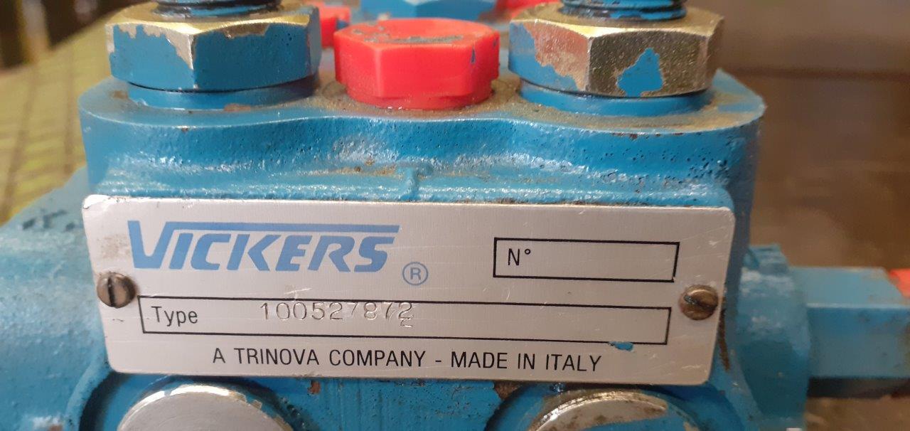 VICKERS DIRECTIONAL CONTROL VALVE in vendita - foto 2