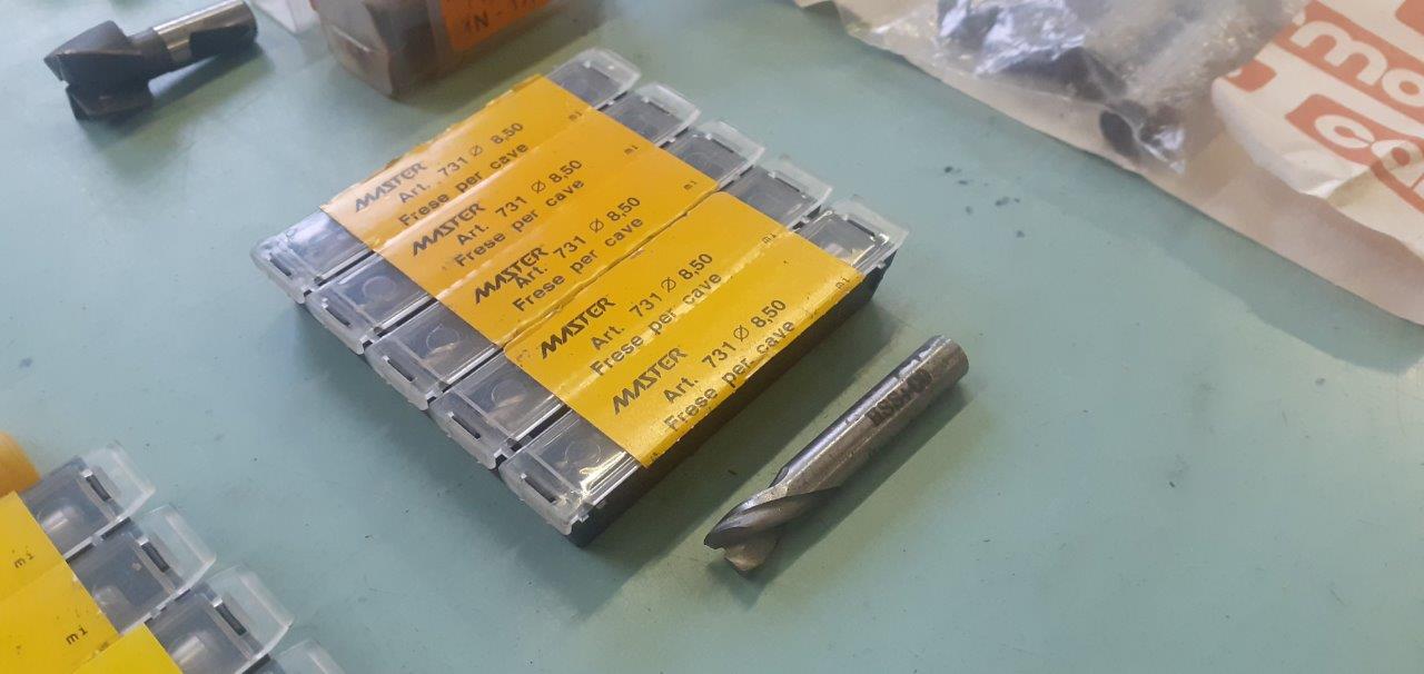 FRESE CANDELA 2 TAGLIENTI SERIE CORTA  x sedi chiavetta in vendita - foto 4