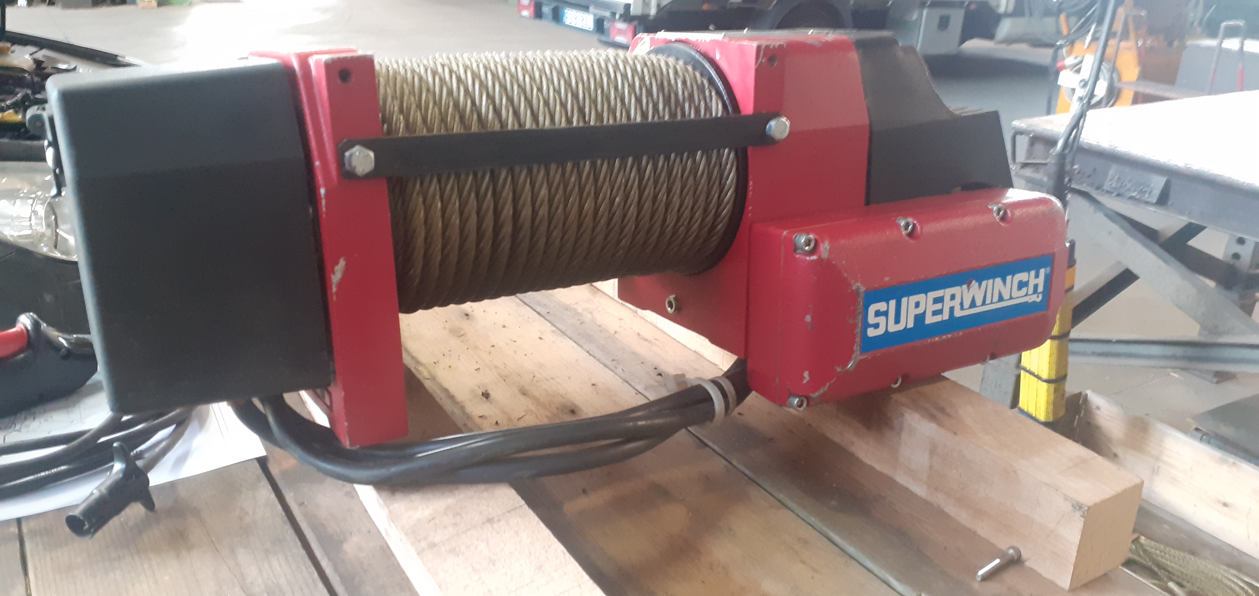 SUPERWINCH HUSKY 10 verricello elettrico 12V in vendita - foto 2