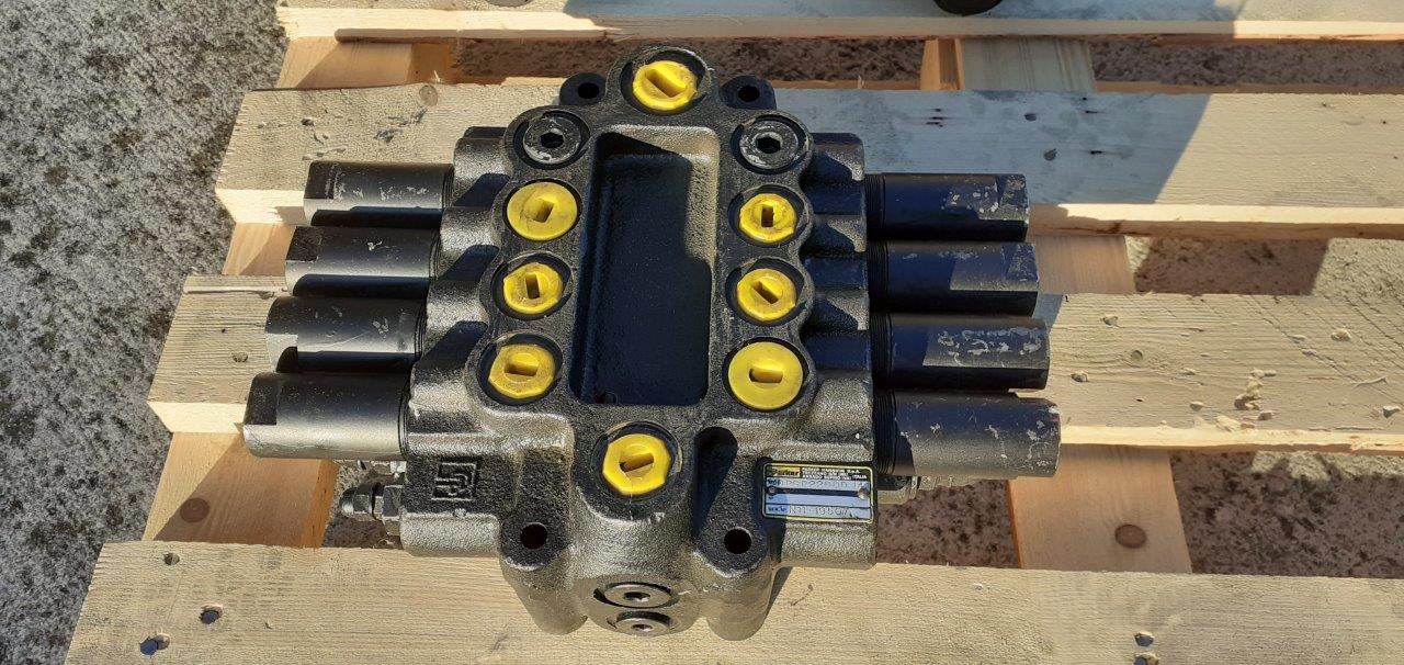 PARKER DIRECTIONAL CONTROL VALVE VDSP in vendita - foto 2