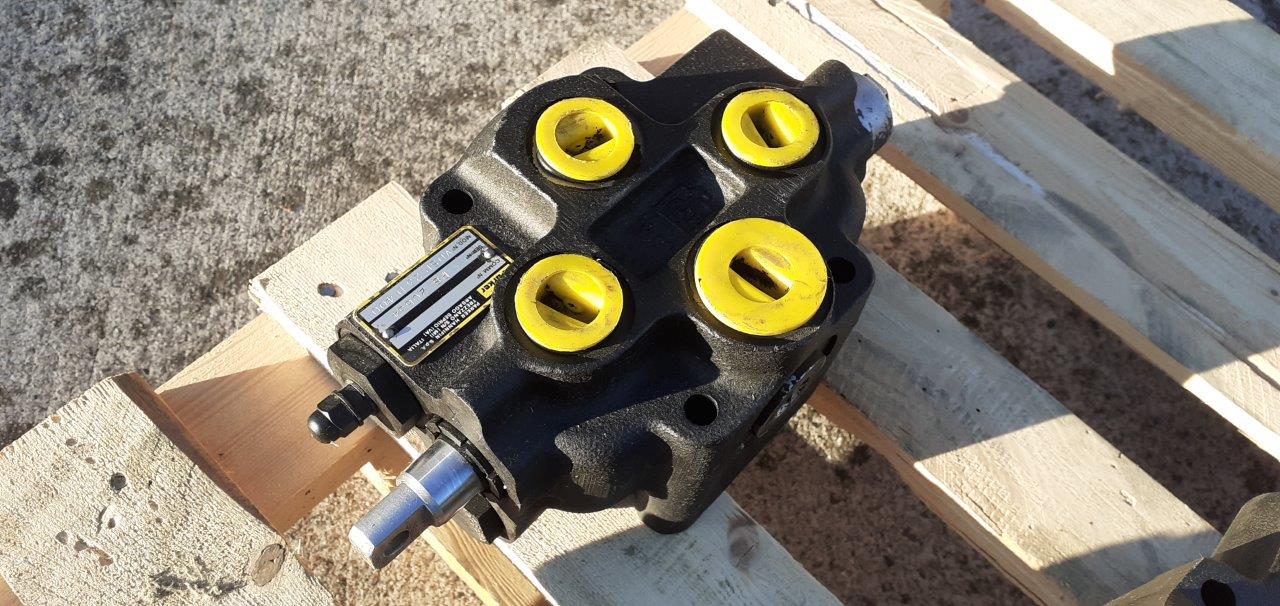 PARKER DIRECTIONAL CONTROL VALVE VDSP in vendita - foto 3