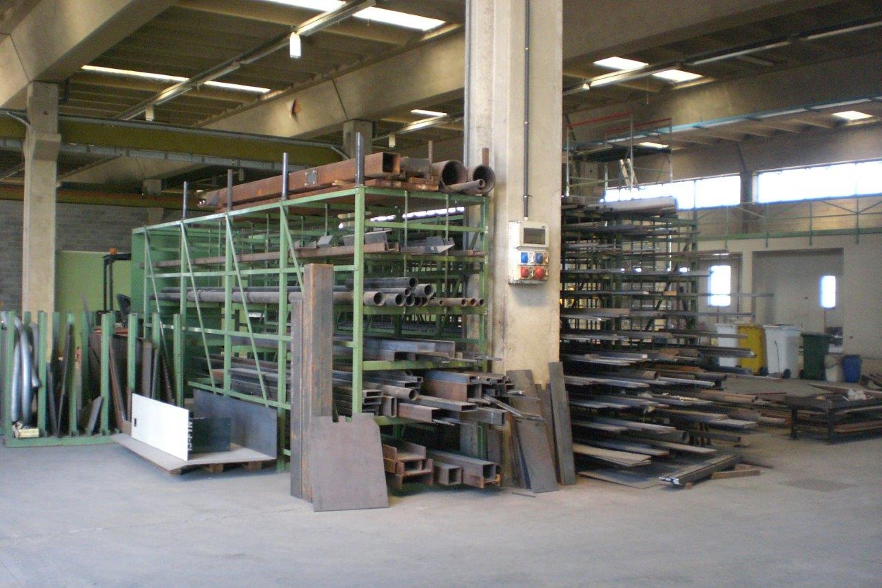 Attrezzatura officina in vendita