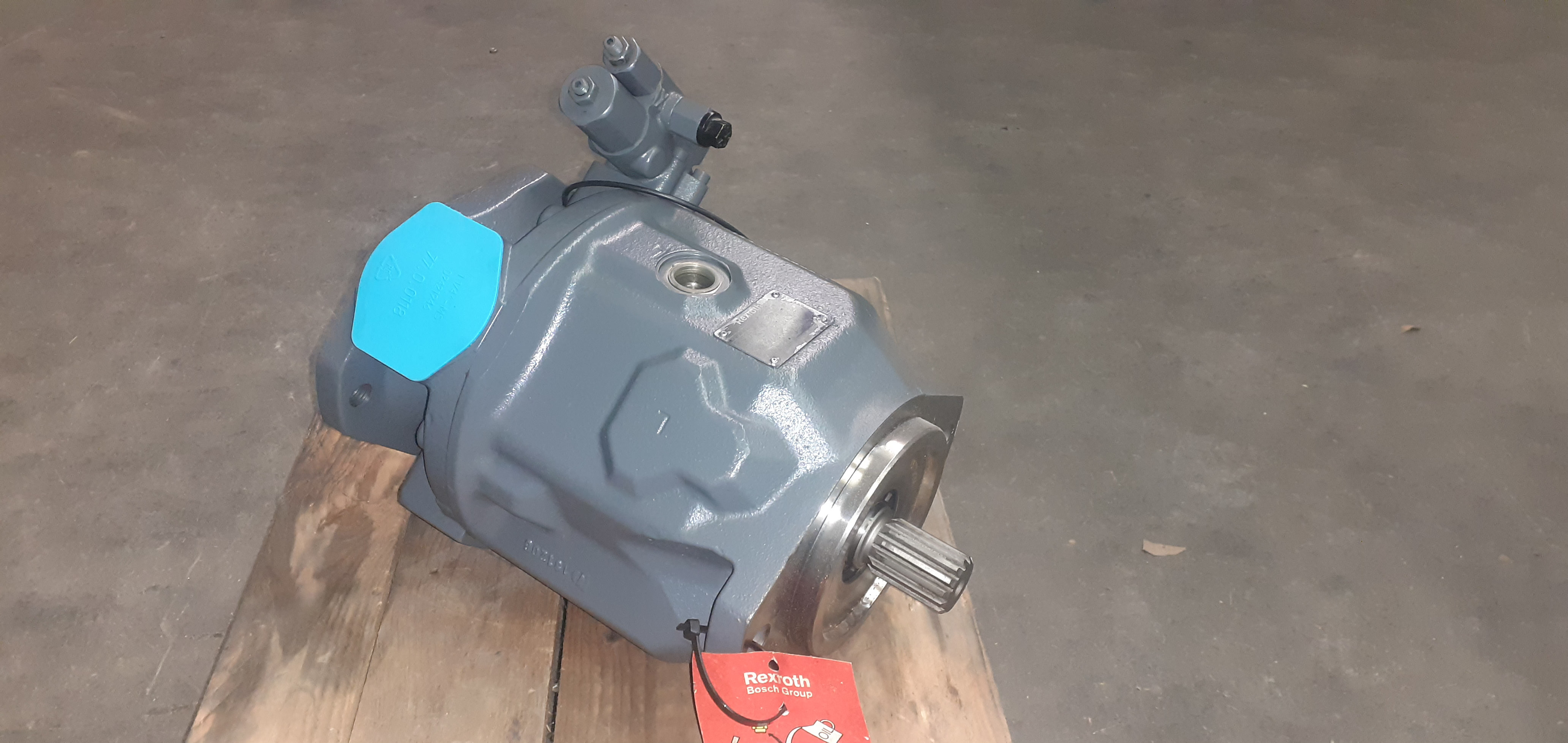 REX ROTH AXIAL PISTON VARIABLE PUMP A10VO71 in vendita - foto 1