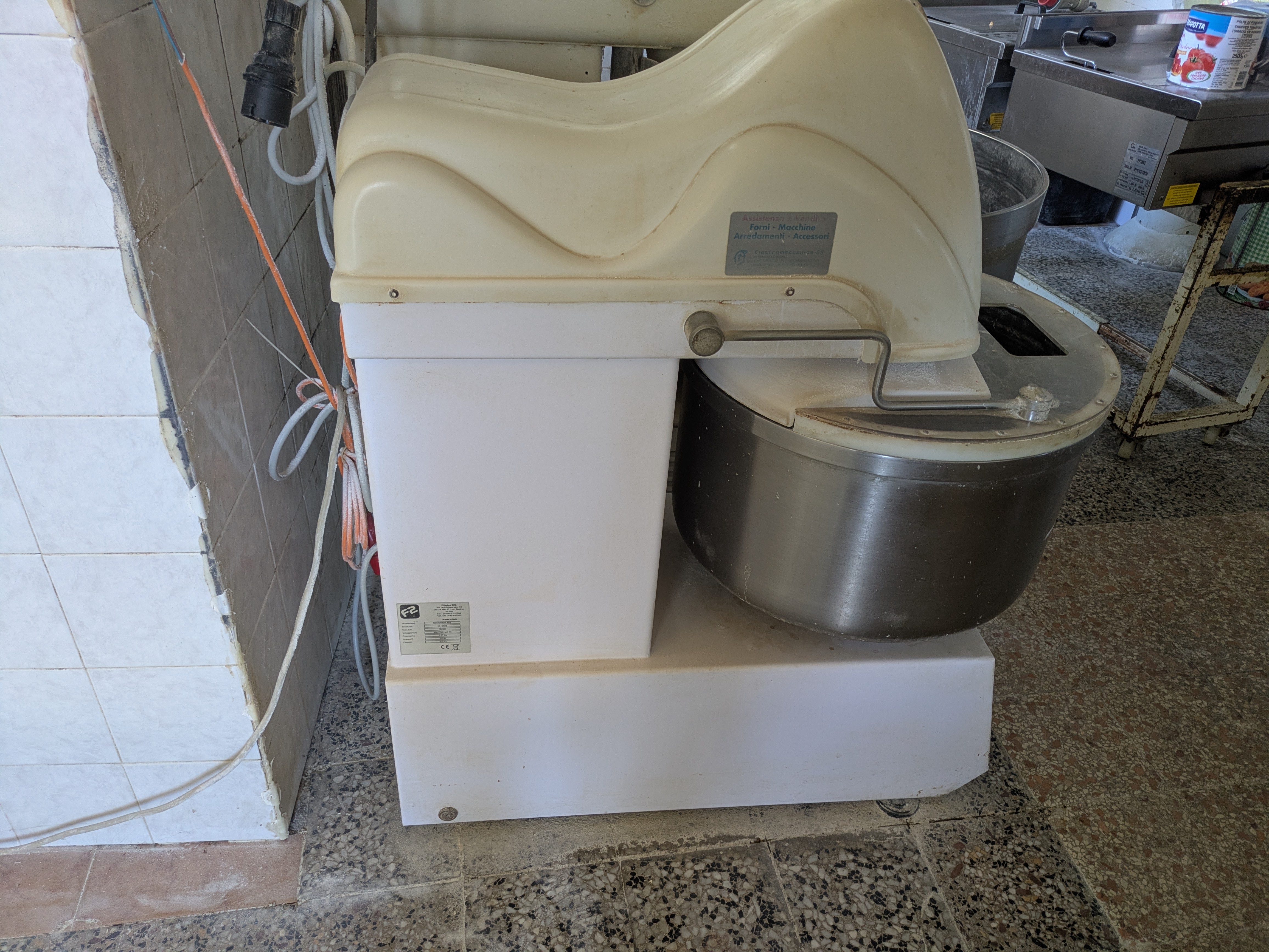 Impastatrice a spirale automatica a vasca fissa in vendita - foto 5