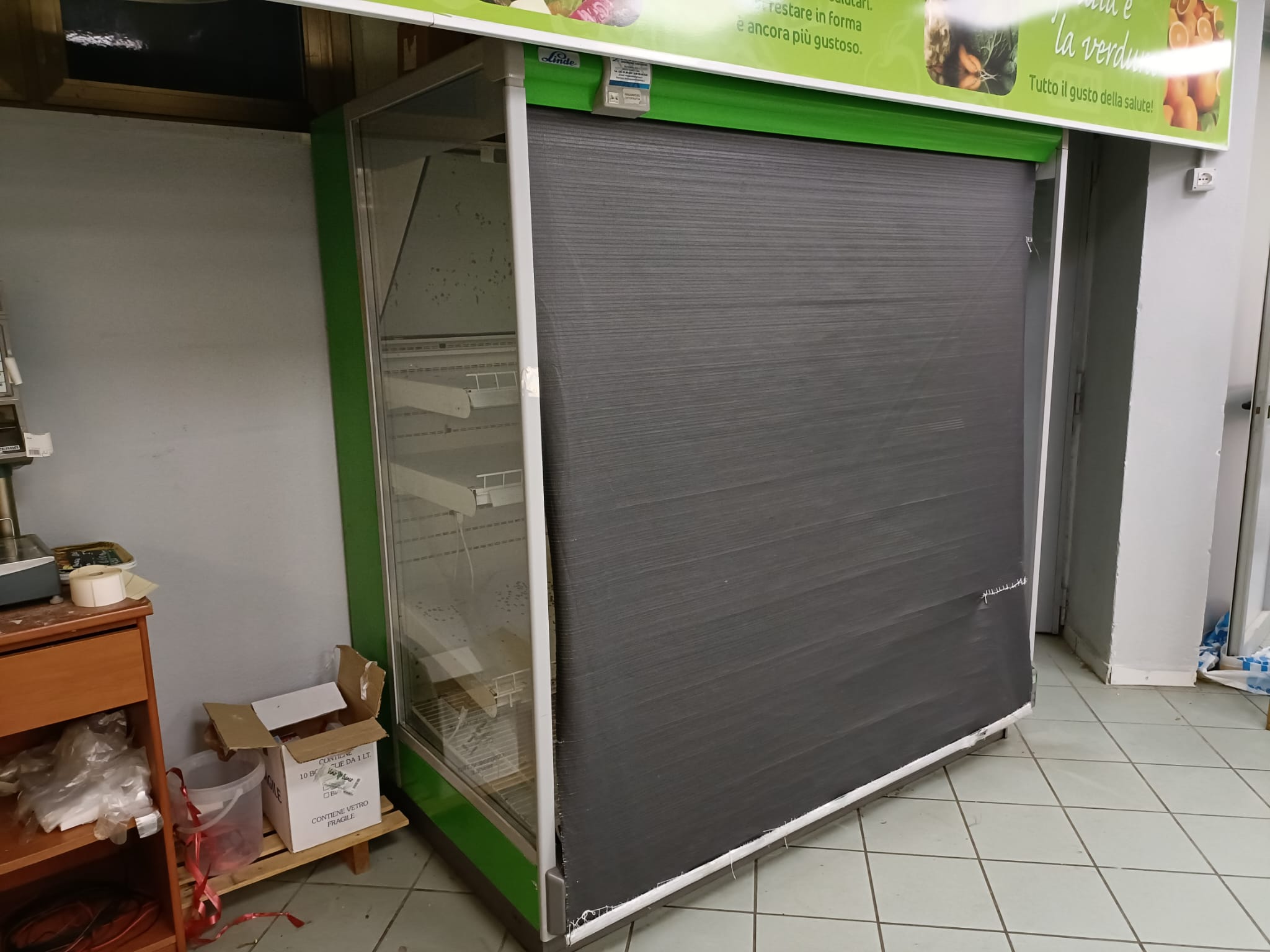 Attrezzatura completa supermercato  in vendita - foto 5