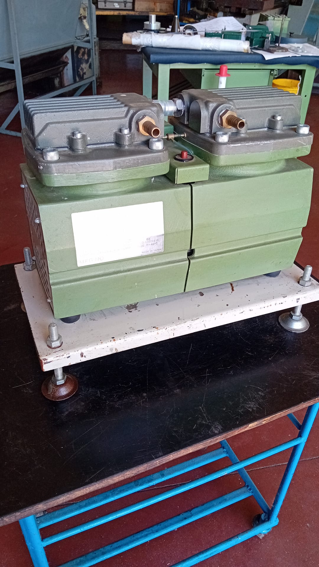 Pompa a vuoto Ulvac SINKU KIK0 DA-120D in vendita - foto 1