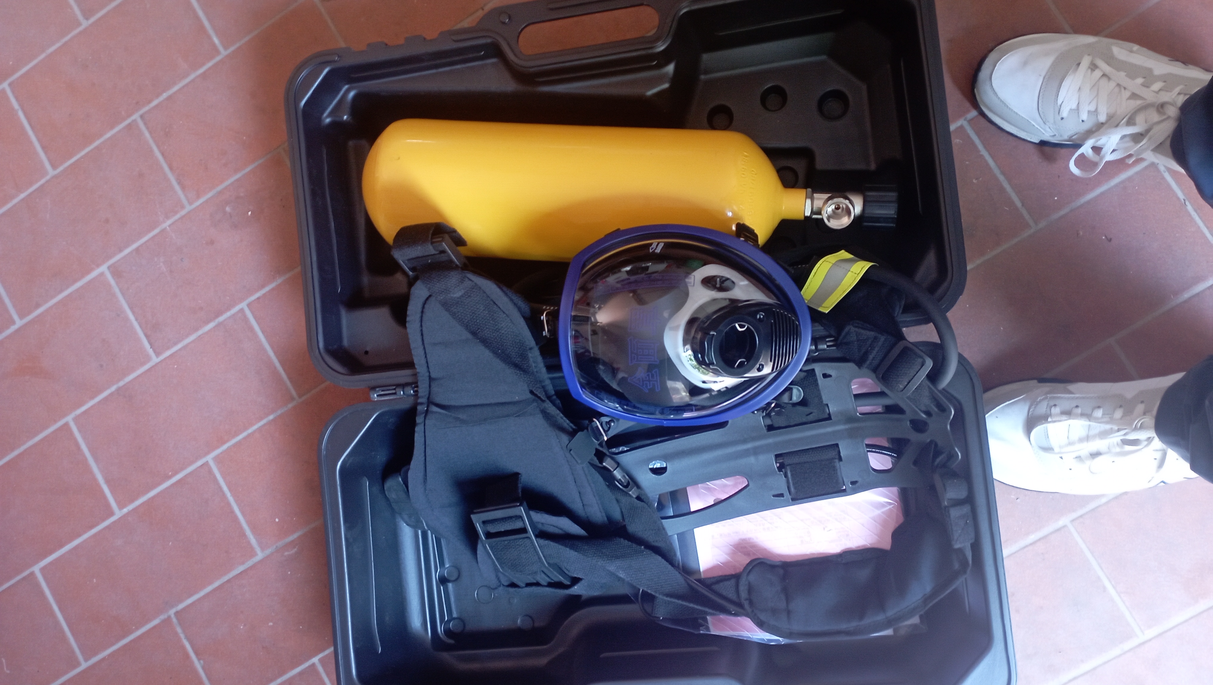 Vendo Set Autorespiratore nuovo, mai utilizzato.  in vendita - foto 3
