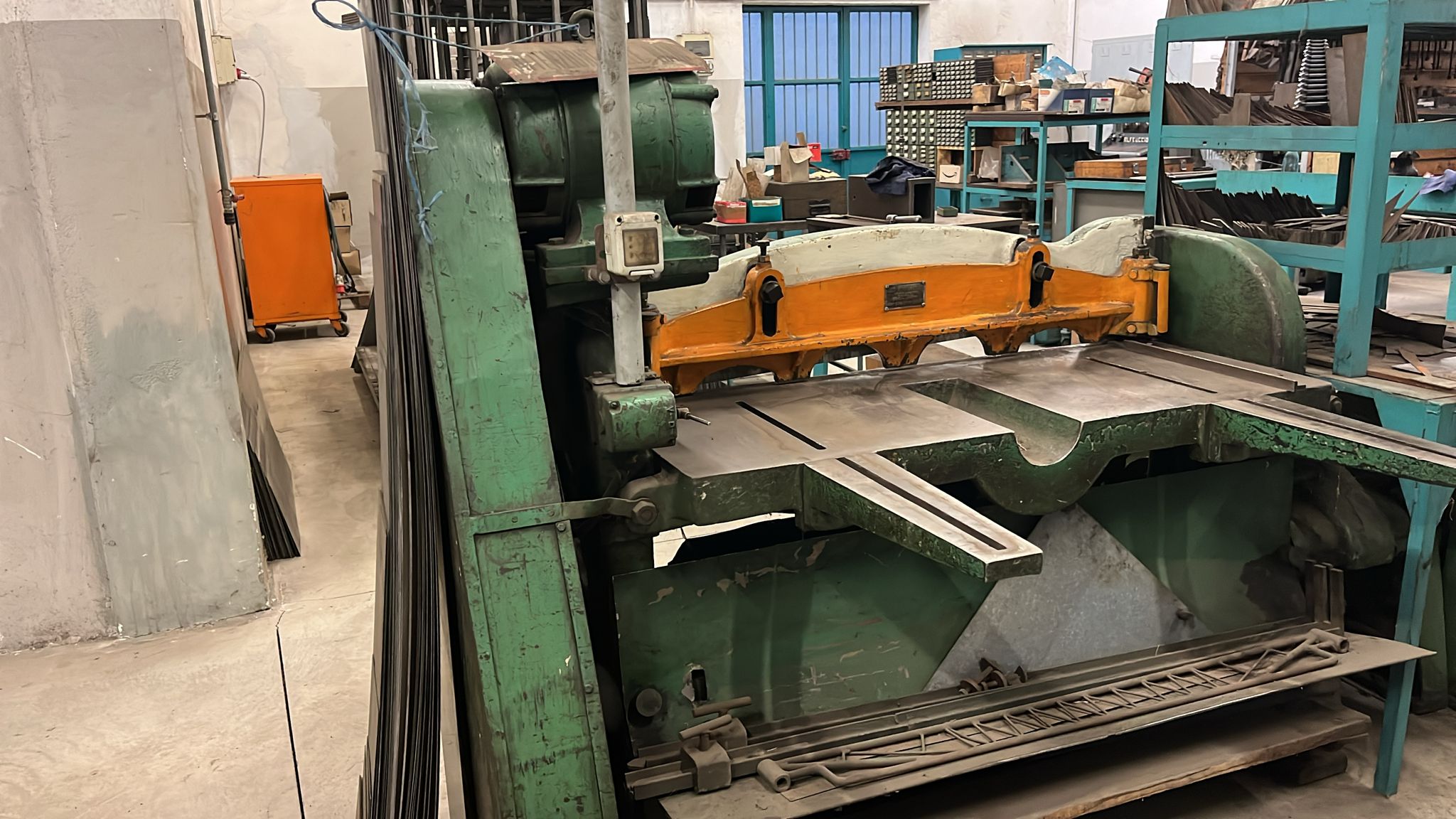 Cesoie a ghigliottina in vendita