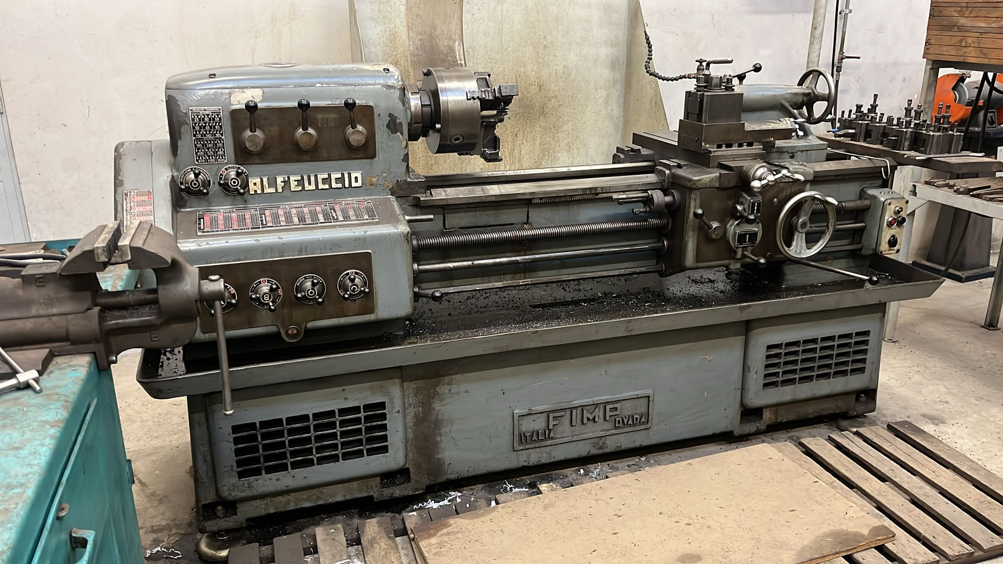 Torni per metallo in vendita