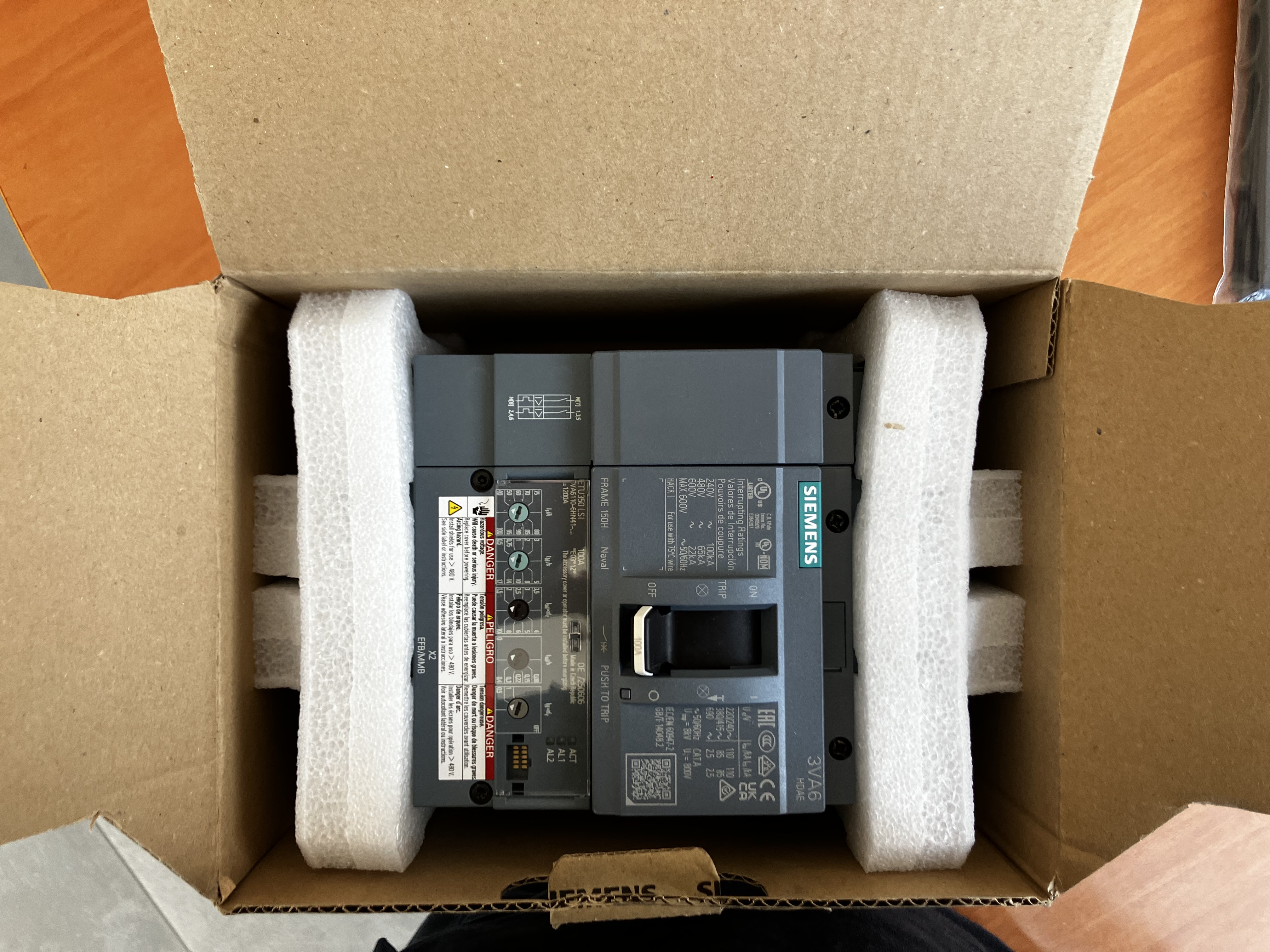 SIEMENS MCCB UL BG150 100A 4P 65KA ETU3 LSI  in vendita - foto 3