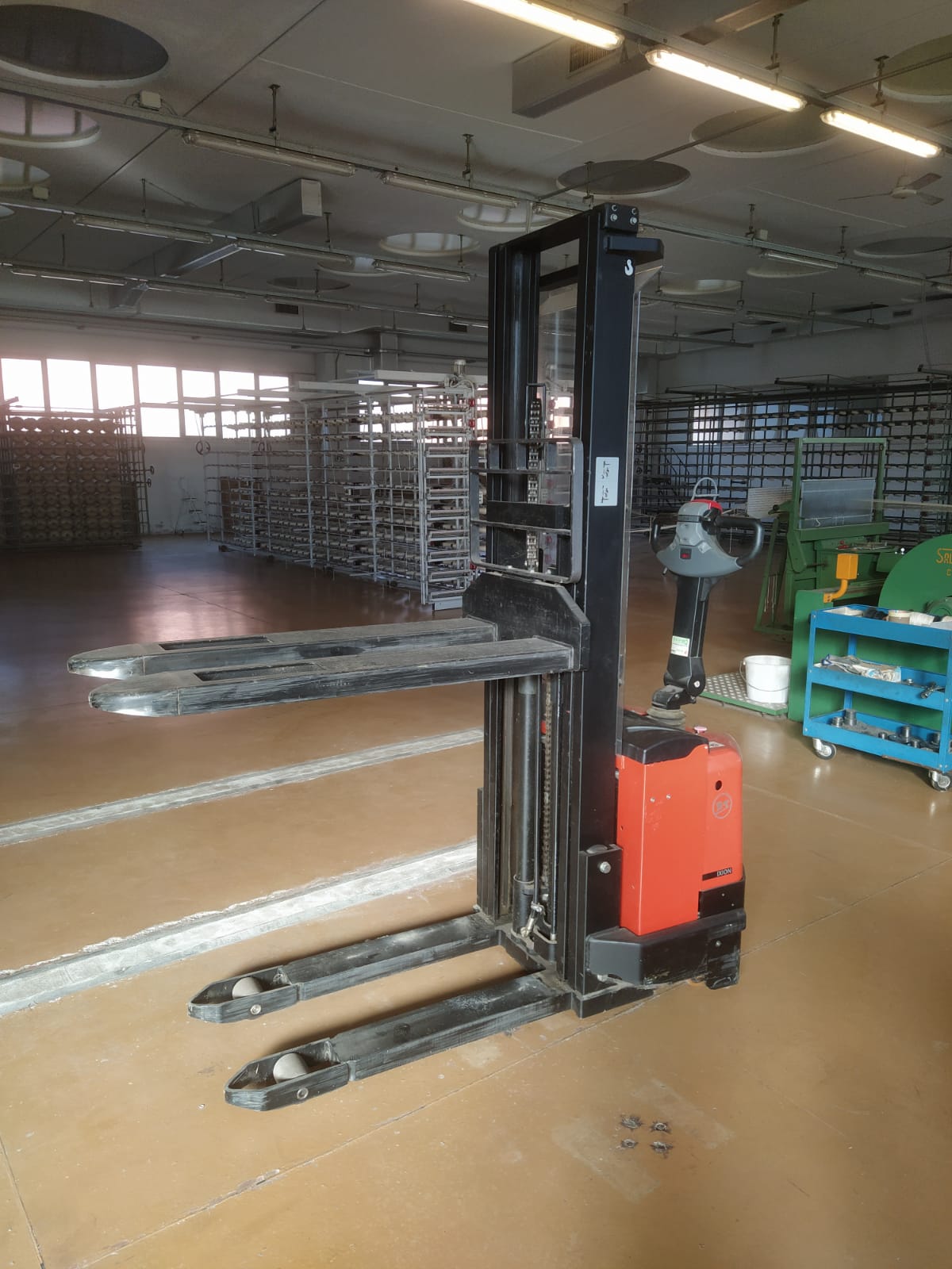 Carrello elevatore usato pochissimo in vendita - foto 2