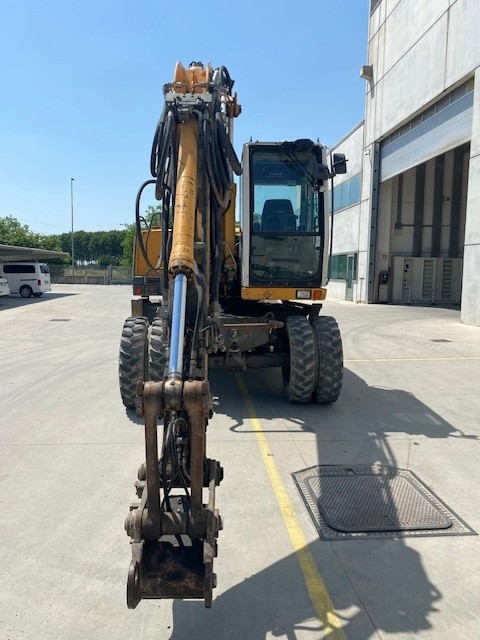 Escavatore gommato Liebherr A314 Litronic in vendita - foto 3