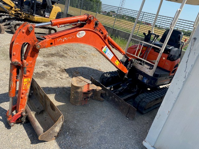 Mini escavatore Kubota U15 3 in vendita - foto 4