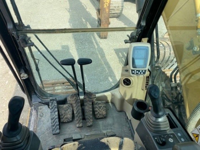 Escavatore cingolato CATERPILLAR 312C in vendita - foto 10