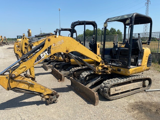 Mini escavatore Caterpillar 302.5 in vendita - foto 1