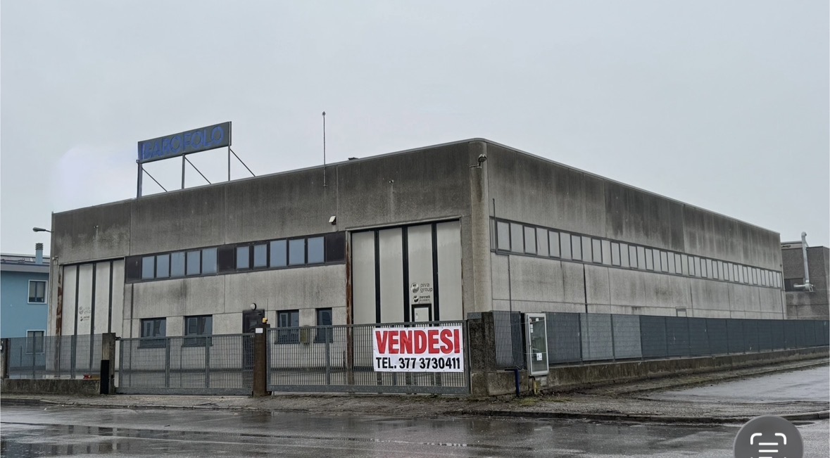 Vendo Capannone 1150mq in vendita - foto 1