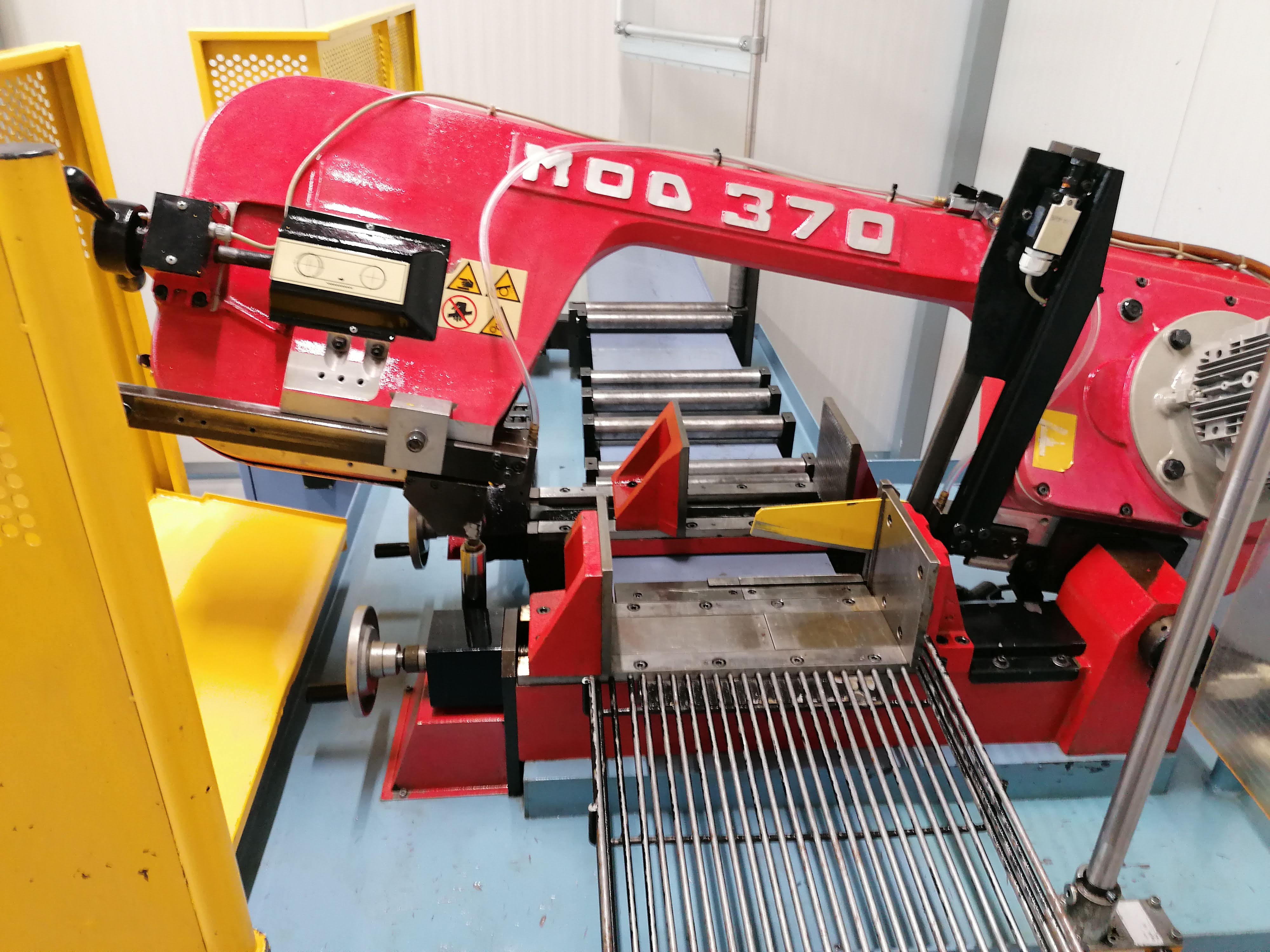 Segatrice automatica BIanco MOD 370A in vendita - foto 4