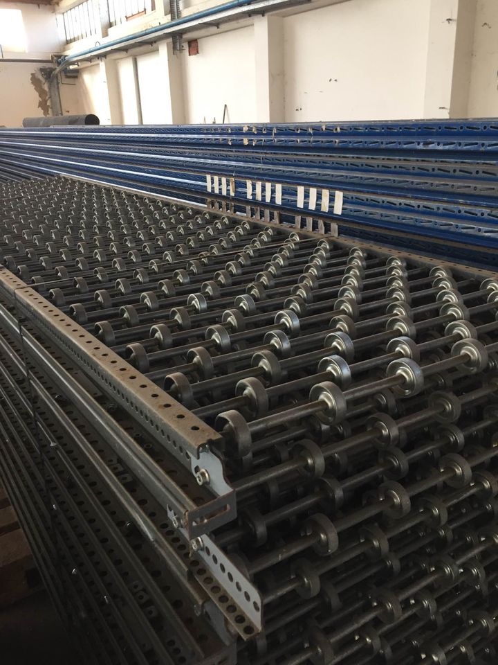 Scaffalature e rulli trasportatori in vendita - foto 4