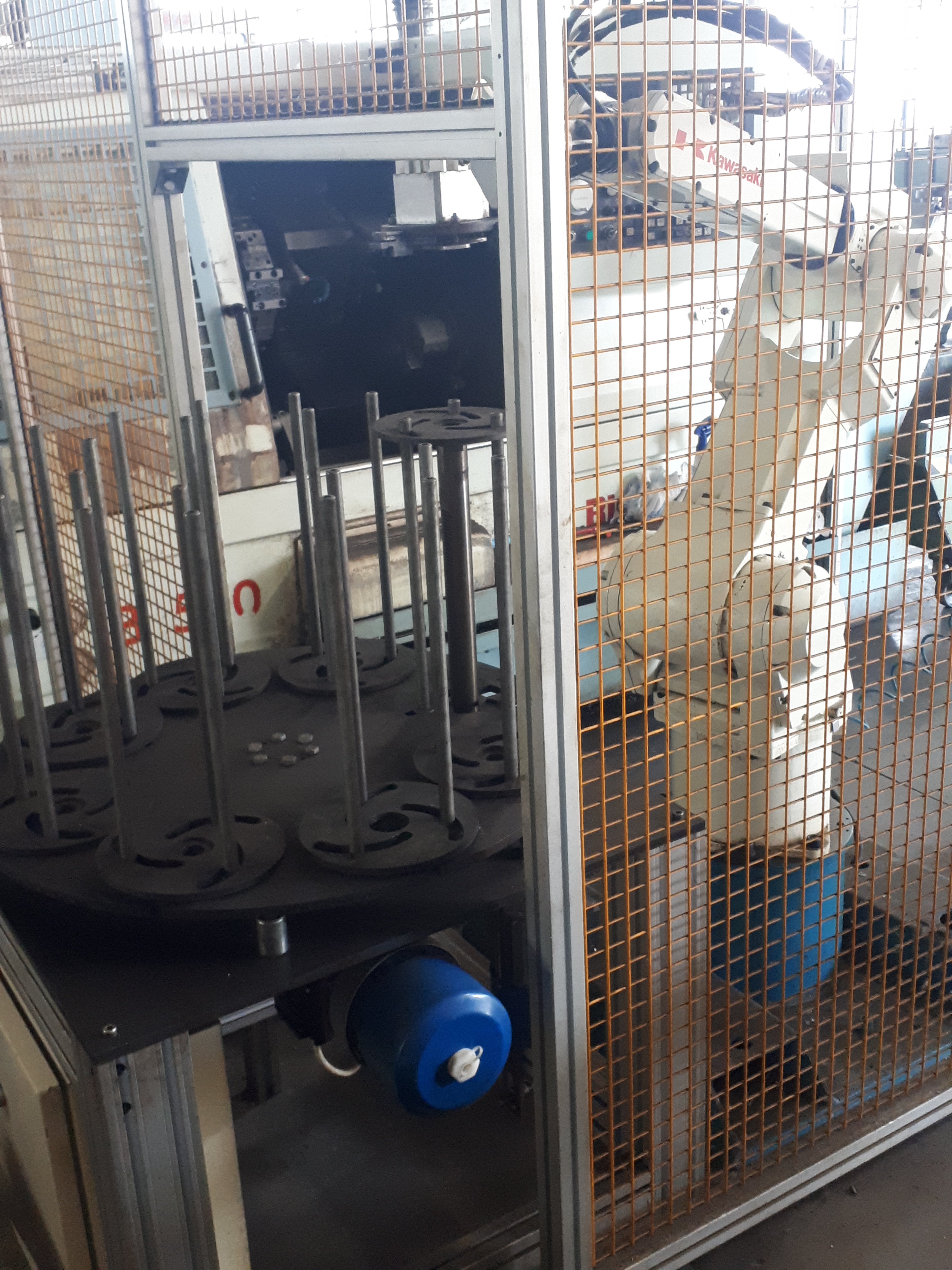 Robot Kawasaki 6 assi  in vendita - foto 3