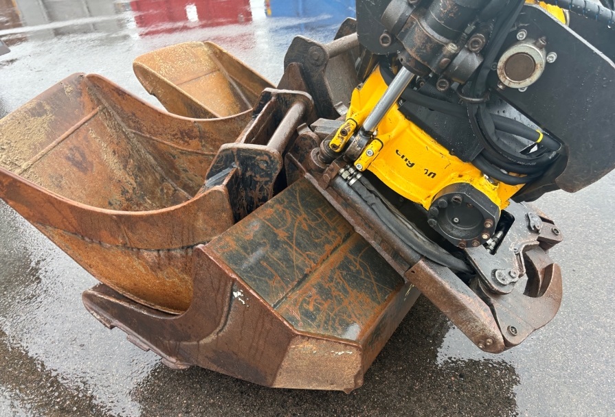 Escavatore Komatsu PC88MR-10 in vendita - foto 10