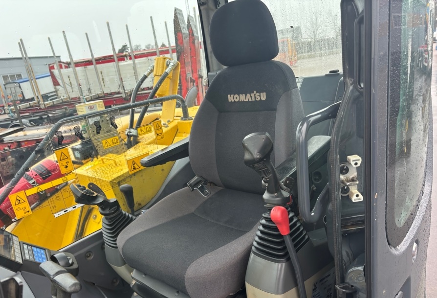 Escavatore Komatsu PC88MR-10 in vendita - foto 15