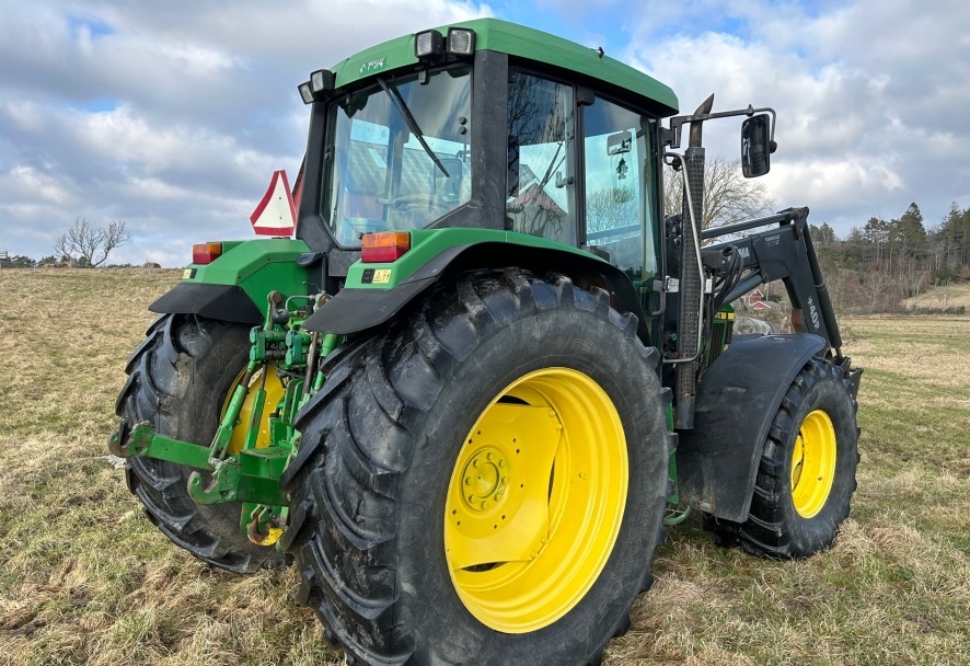 2002 Trattore John Deere 6310 in vendita - foto 4