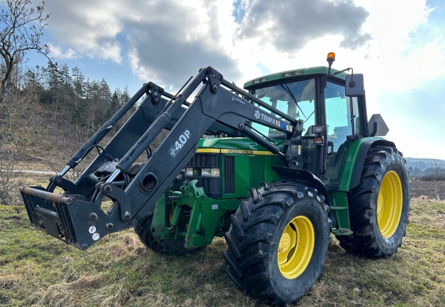 2002 Trattore John Deere 6310 in vendita - foto 1