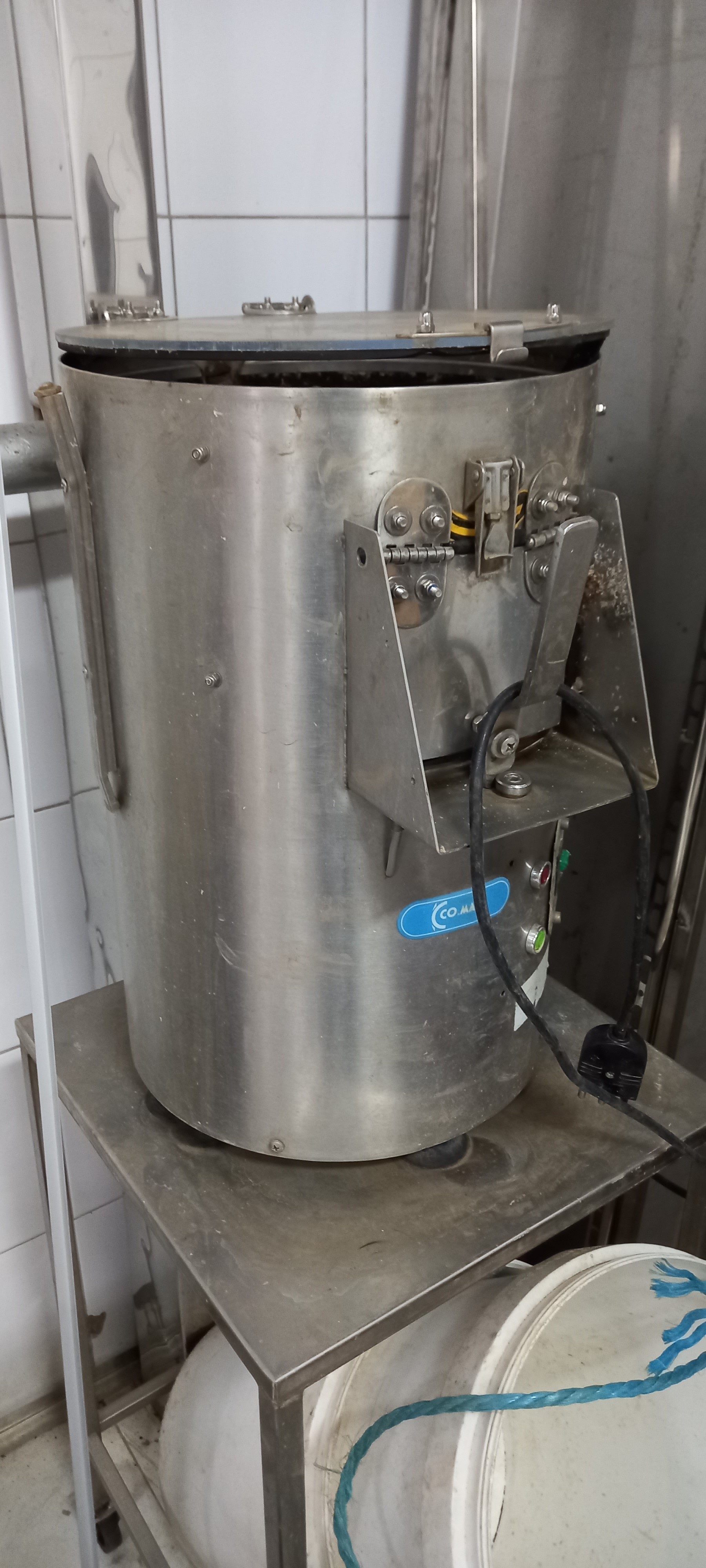 Pelapatate inox in vendita - foto 2