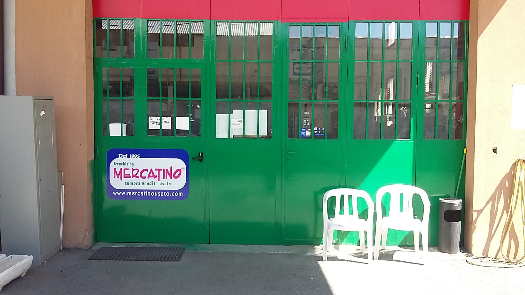 AZIENDA COMMERCIALE VENDITA OGGETTI USATI *MERCATINO* in vendita - foto 2
