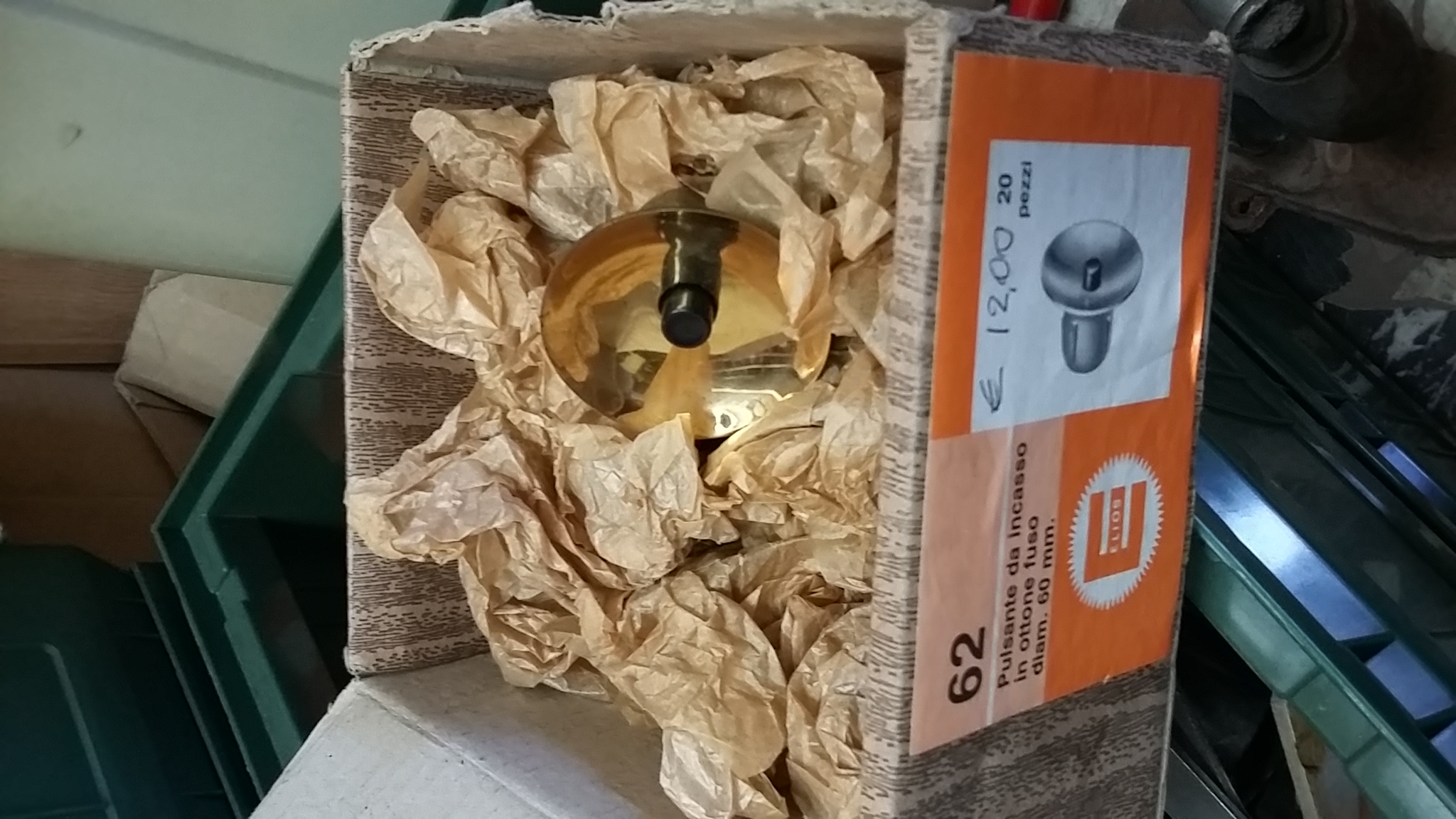 FORNITURA STOCK NEGOZIO DI ELETTRICITA' CIRCA 22 PEDANE in vendita - foto 3