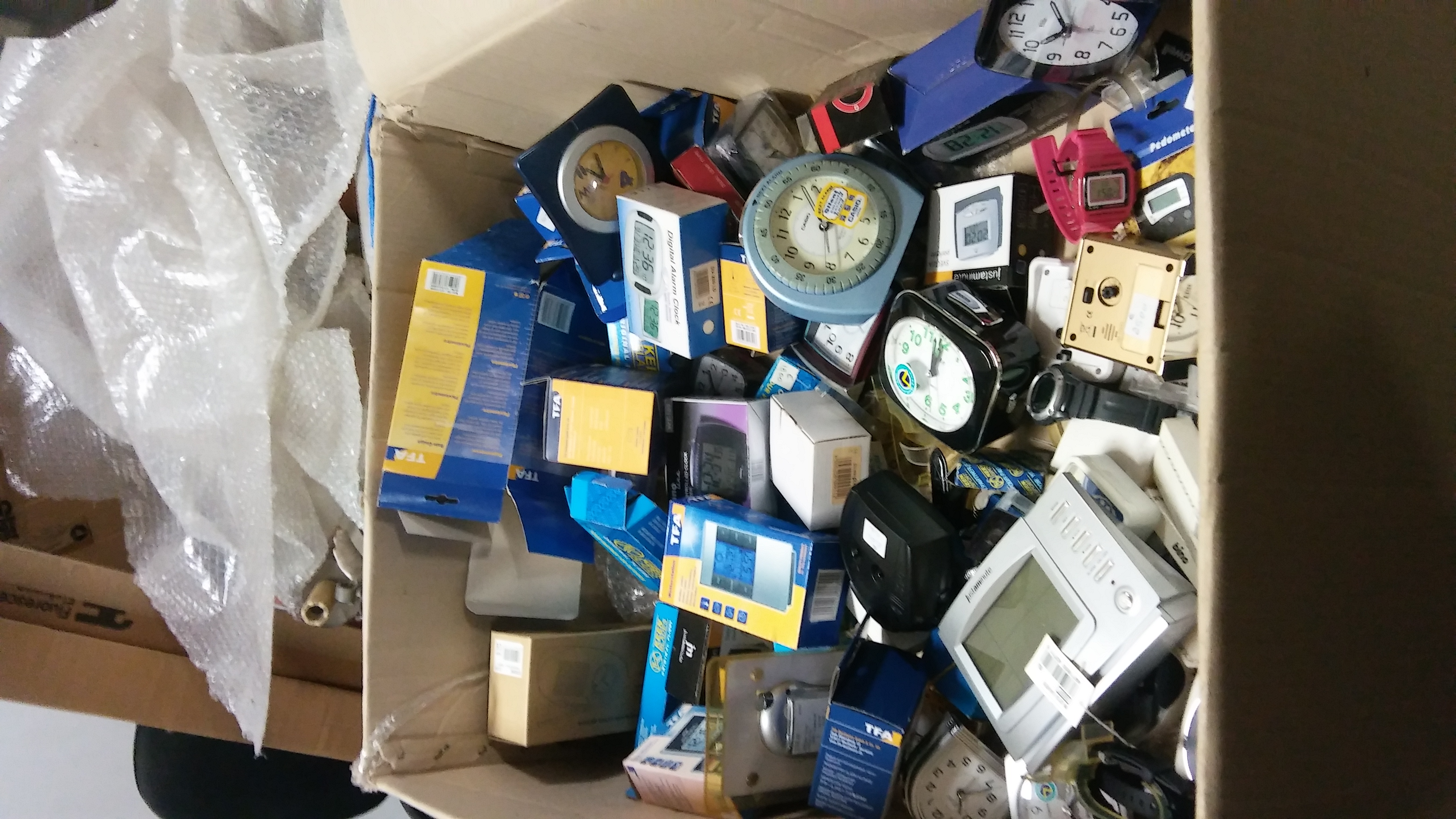 Stock. Materiale elettrico vario 22.pedane in vendita - foto 11