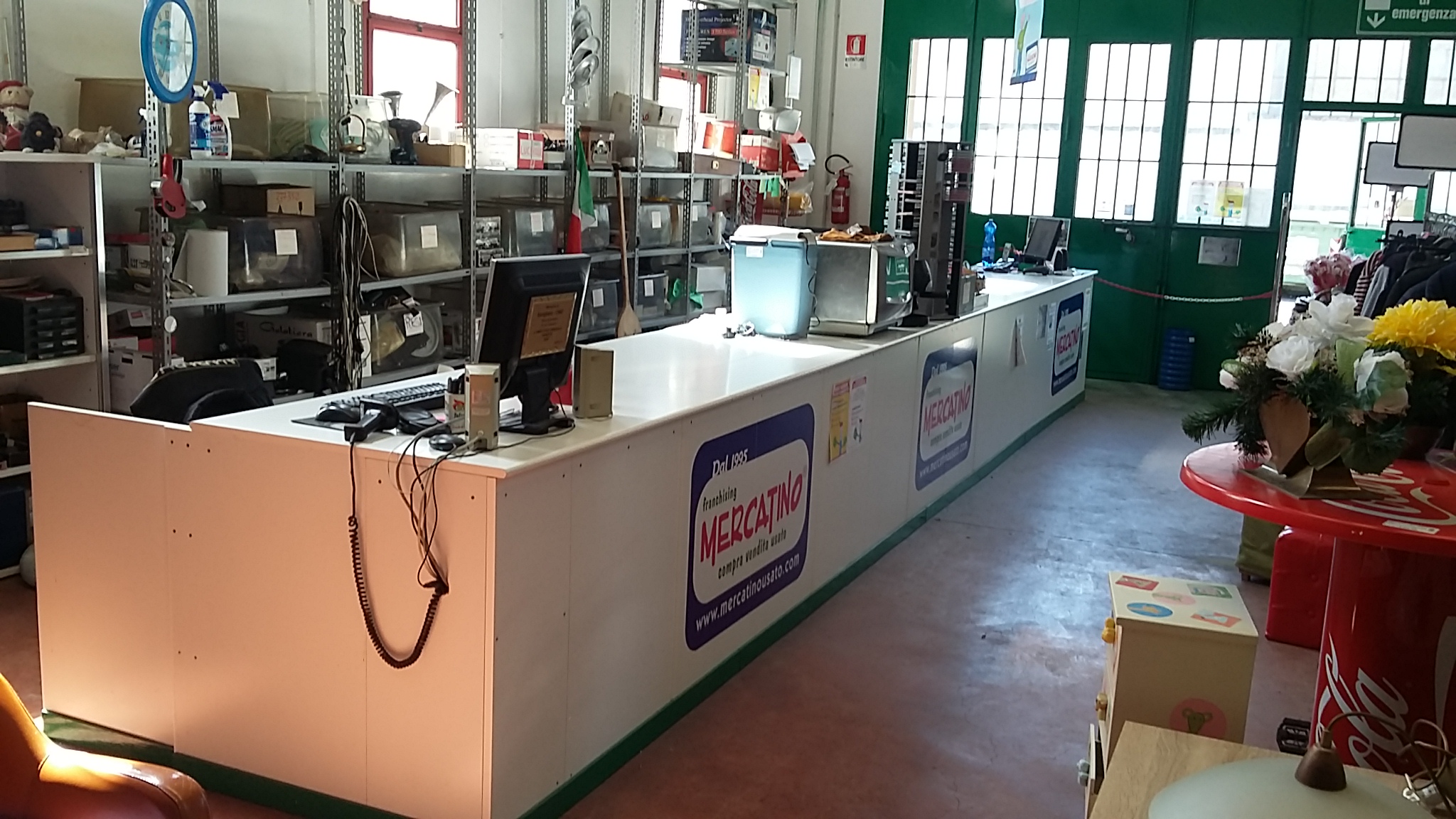 AZIENDA COMMERCIALE VENDITA OGGETTI USATI *MERCATINO* in vendita - foto 4