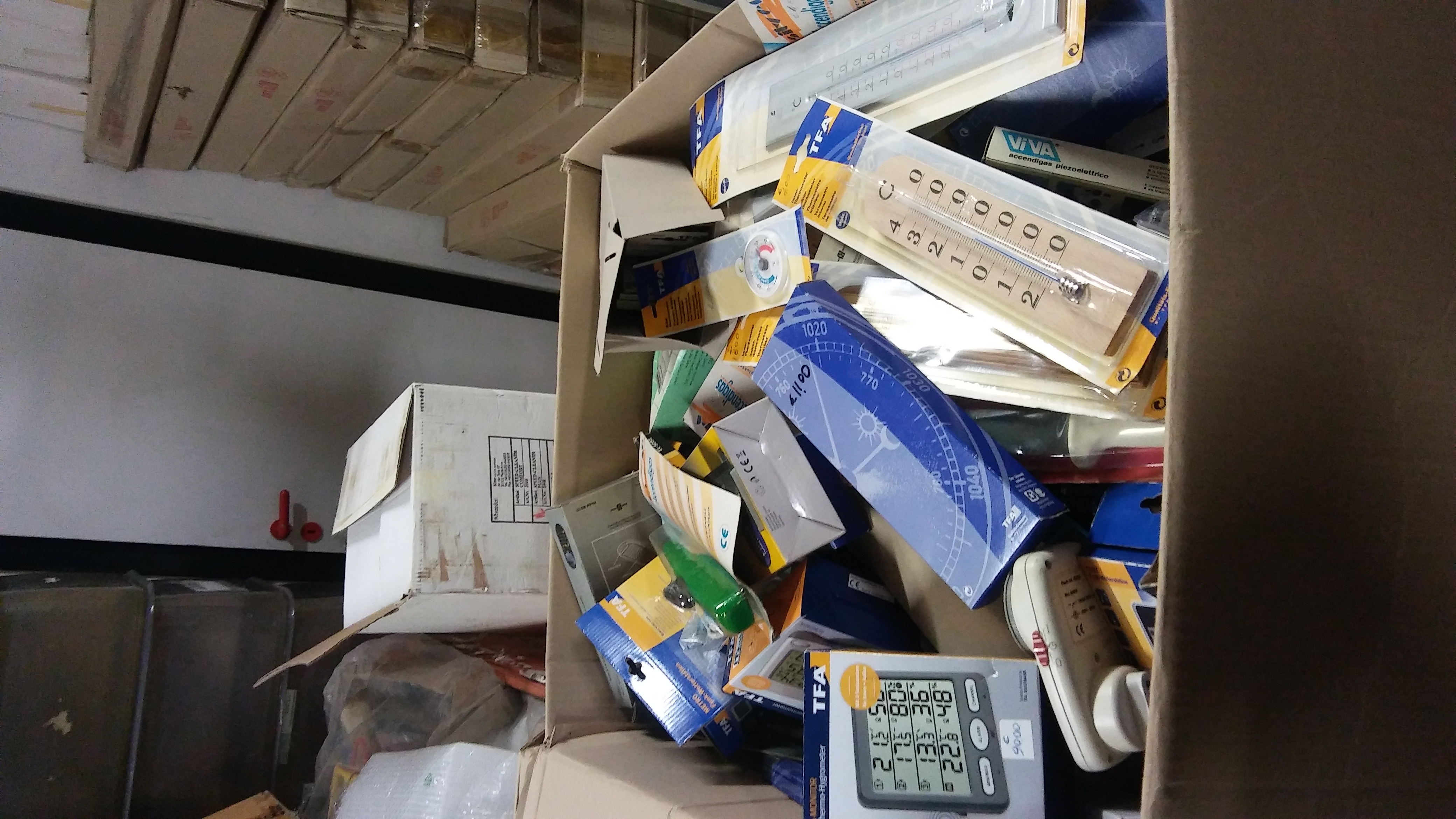 Stock. Materiale elettrico vario 22.pedane in vendita - foto 3