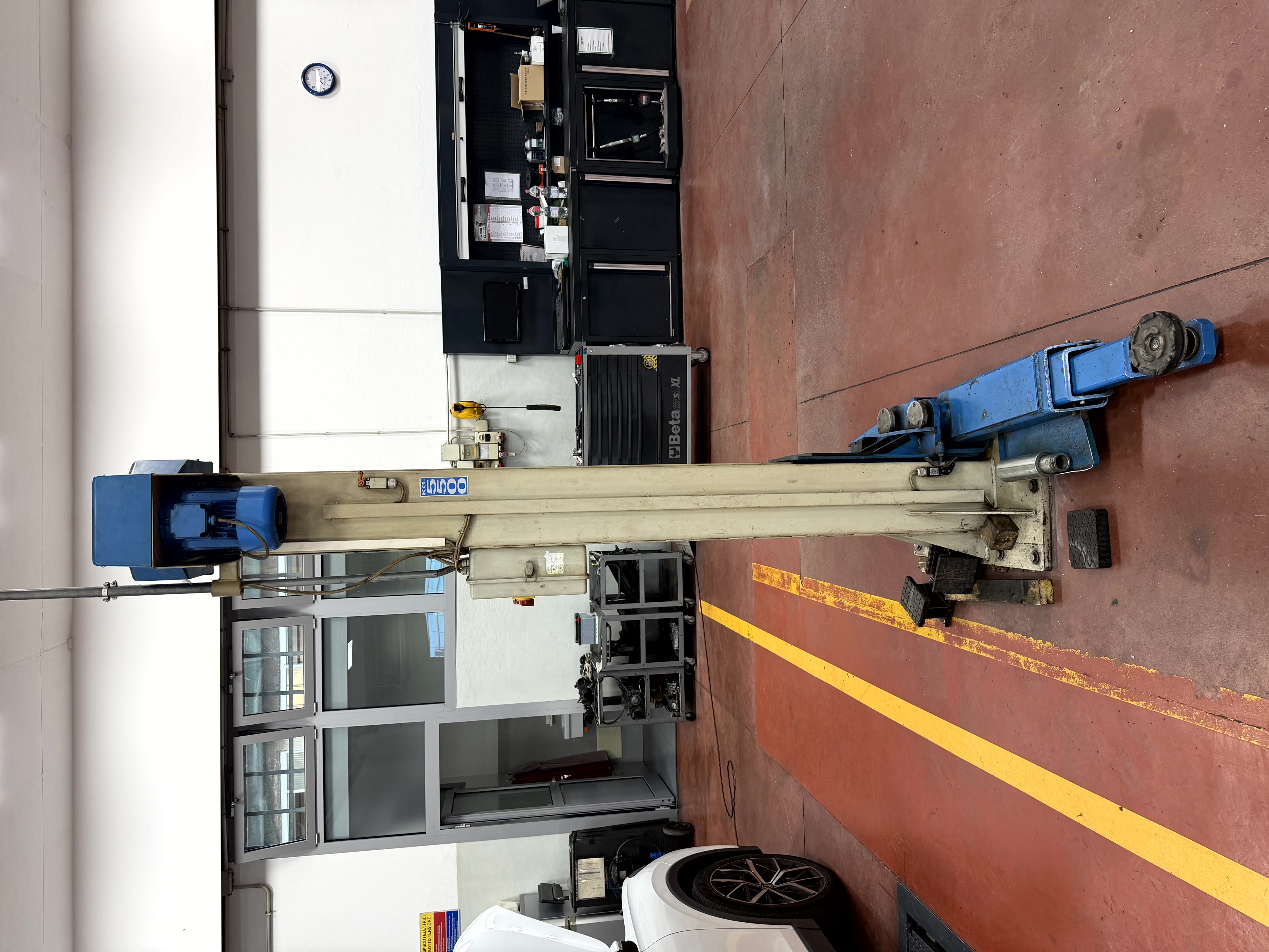 Ponte a 2 colonne OMCN da 5500 kg. in vendita - foto 6
