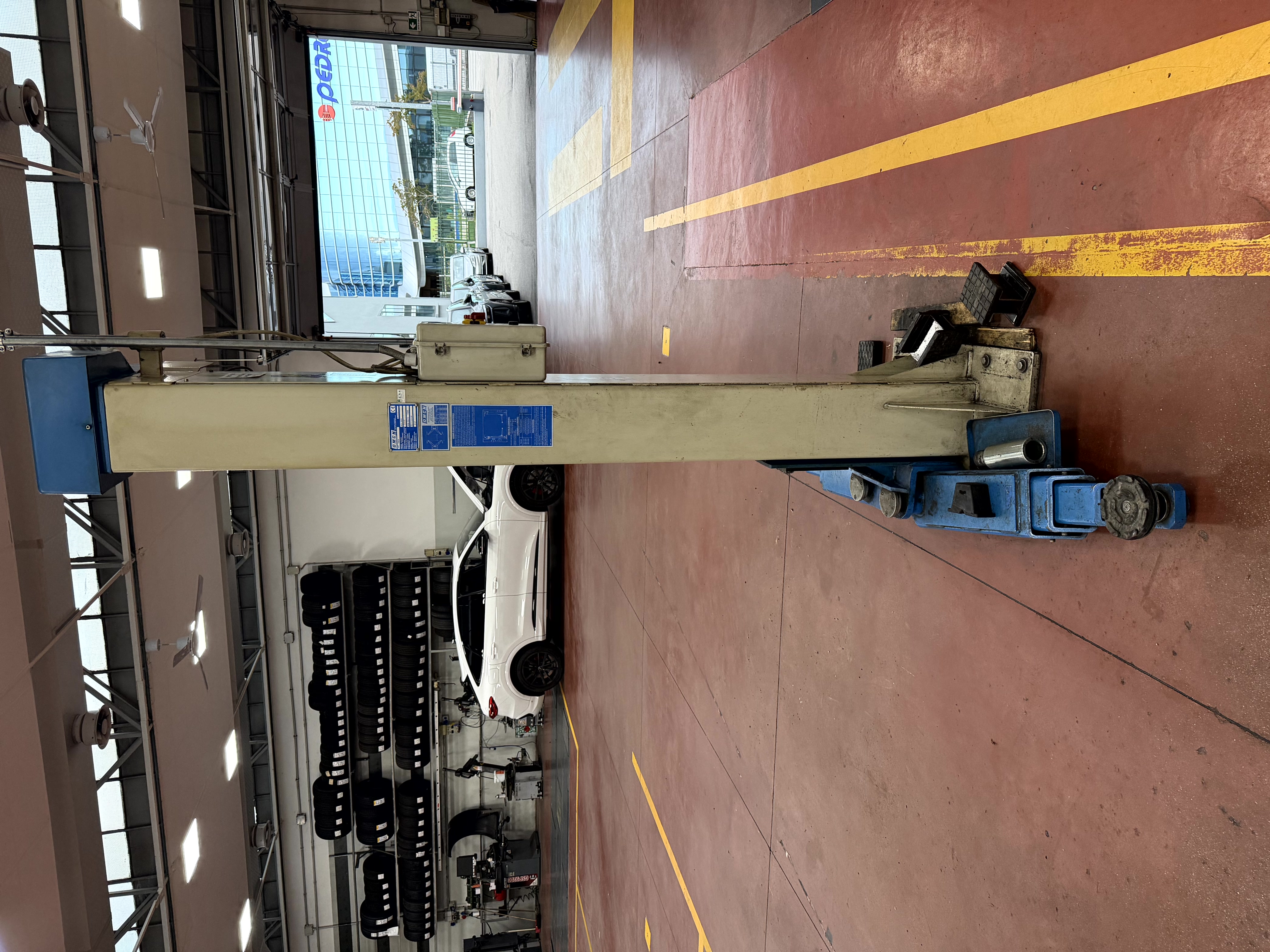 Ponte a 2 colonne OMCN da 5500 kg. in vendita - foto 7
