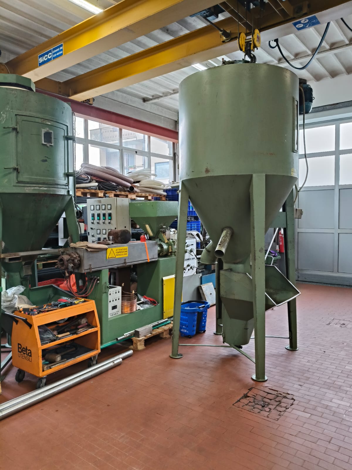 Silos miscelatore  lt. 2500 in vendita - foto 1