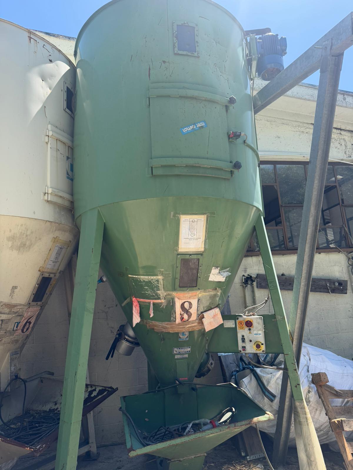 Silos miscelatore  in vendita - foto 1