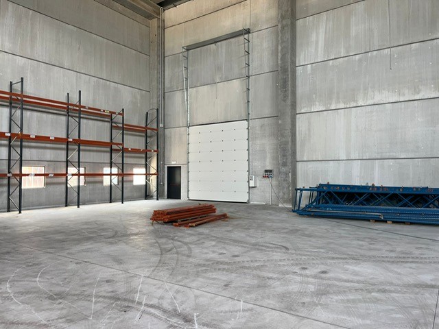 Burago - Capannone di ca 3200 mq in vendita - foto 1