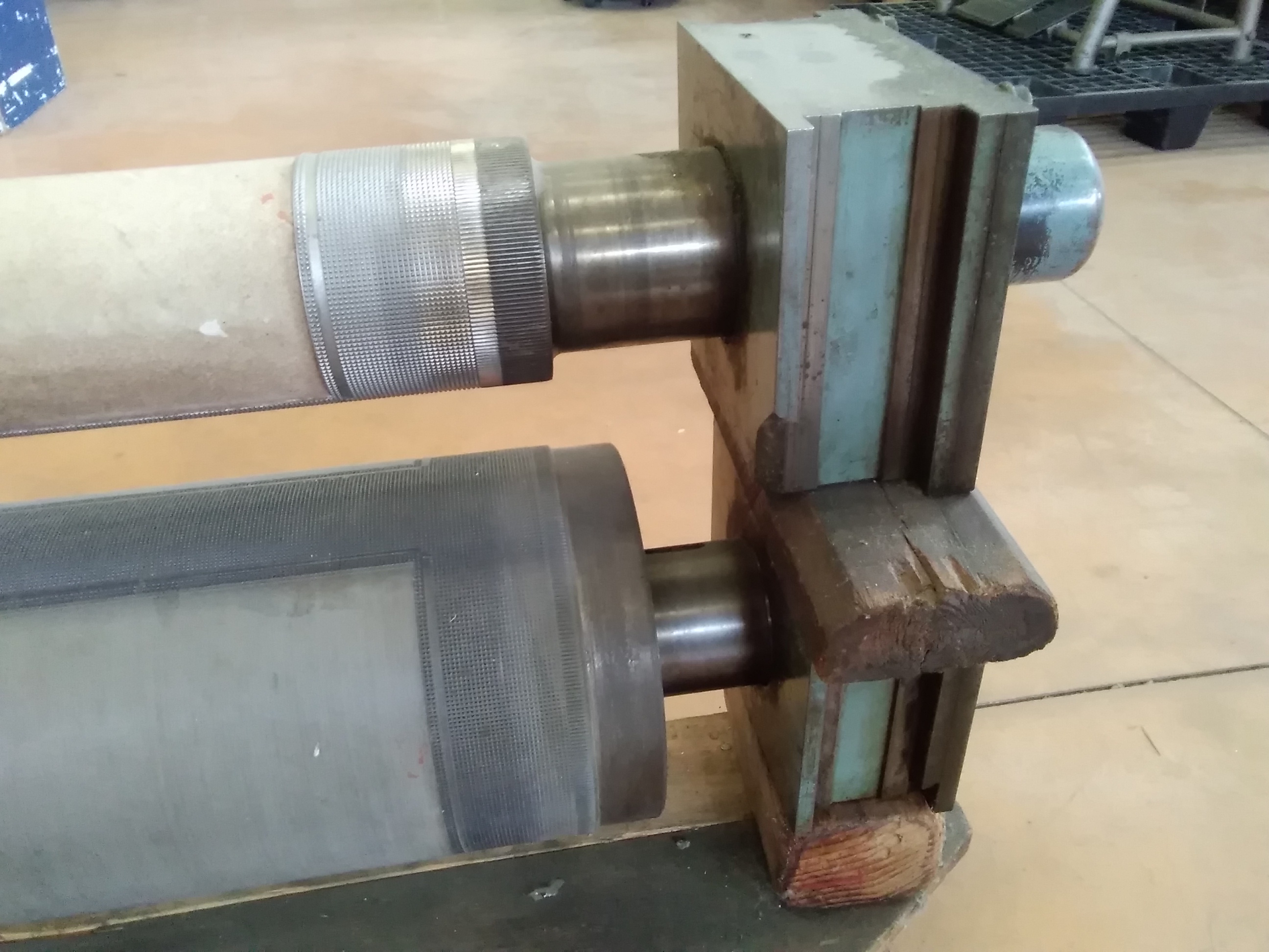Goffratori per la produzione di tovaglioli in vendita - foto 3