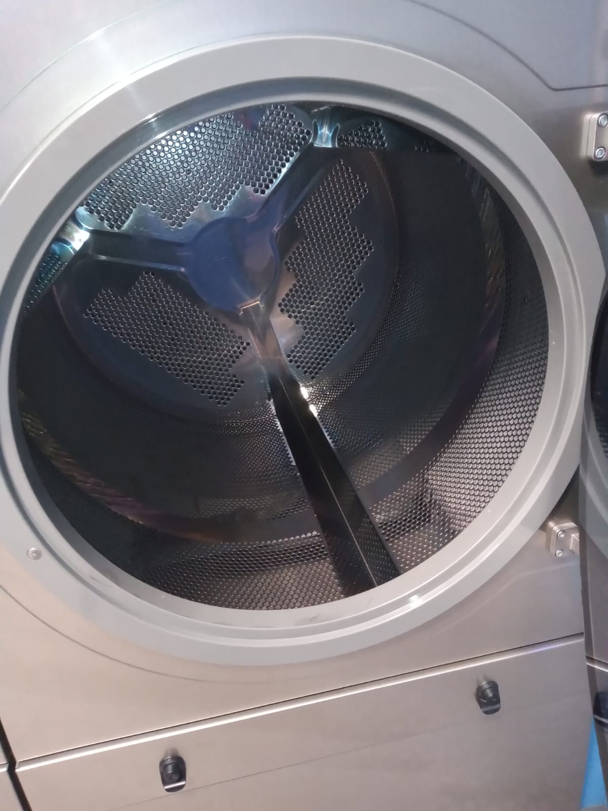 Nr 2 ESSICCATOI INDUSTRIALI  CAPACITÀ DI CARICO 16 KG in vendita - foto 2